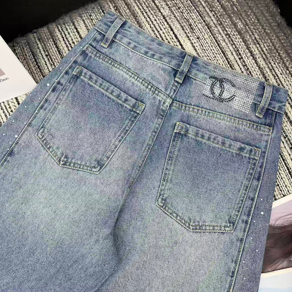 Rhinestone-studded wide-leg jeans