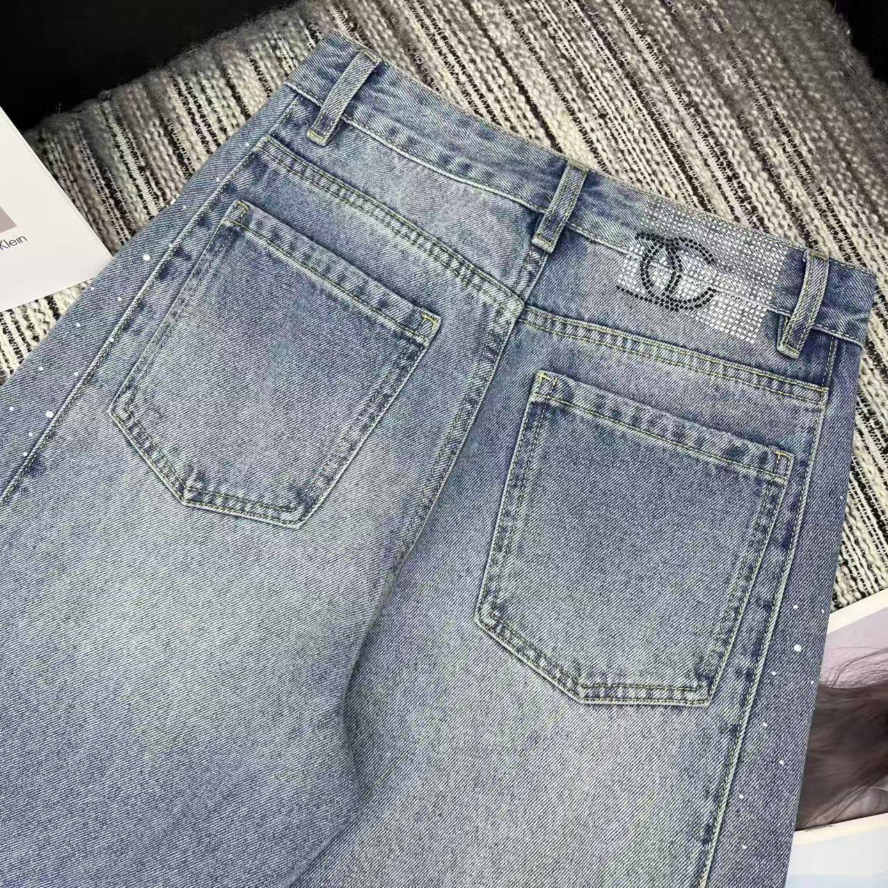 Rhinestone-studded wide-leg jeans