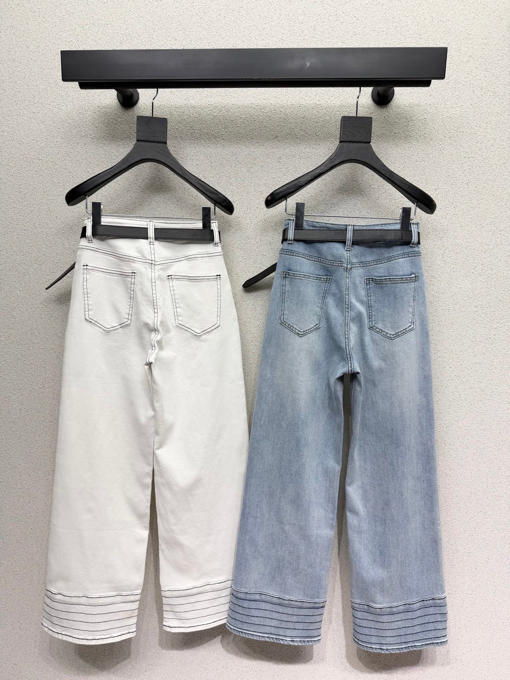 Straight-leg wide-leg jeans