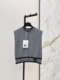 Color-blocked V-neck knit vest