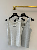 Color-blocked V-neck knit vest