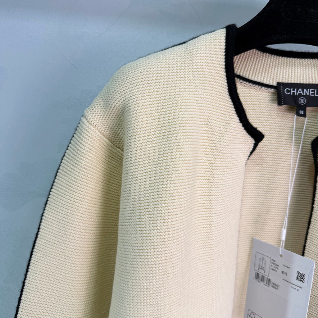 Embroidered Knit Cardigan