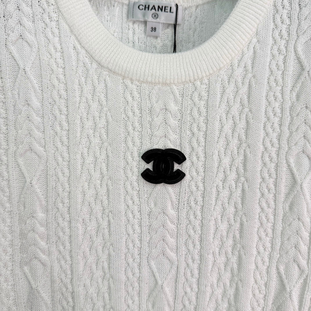 Embroidered Knit Short-Sleeve T-Shirt