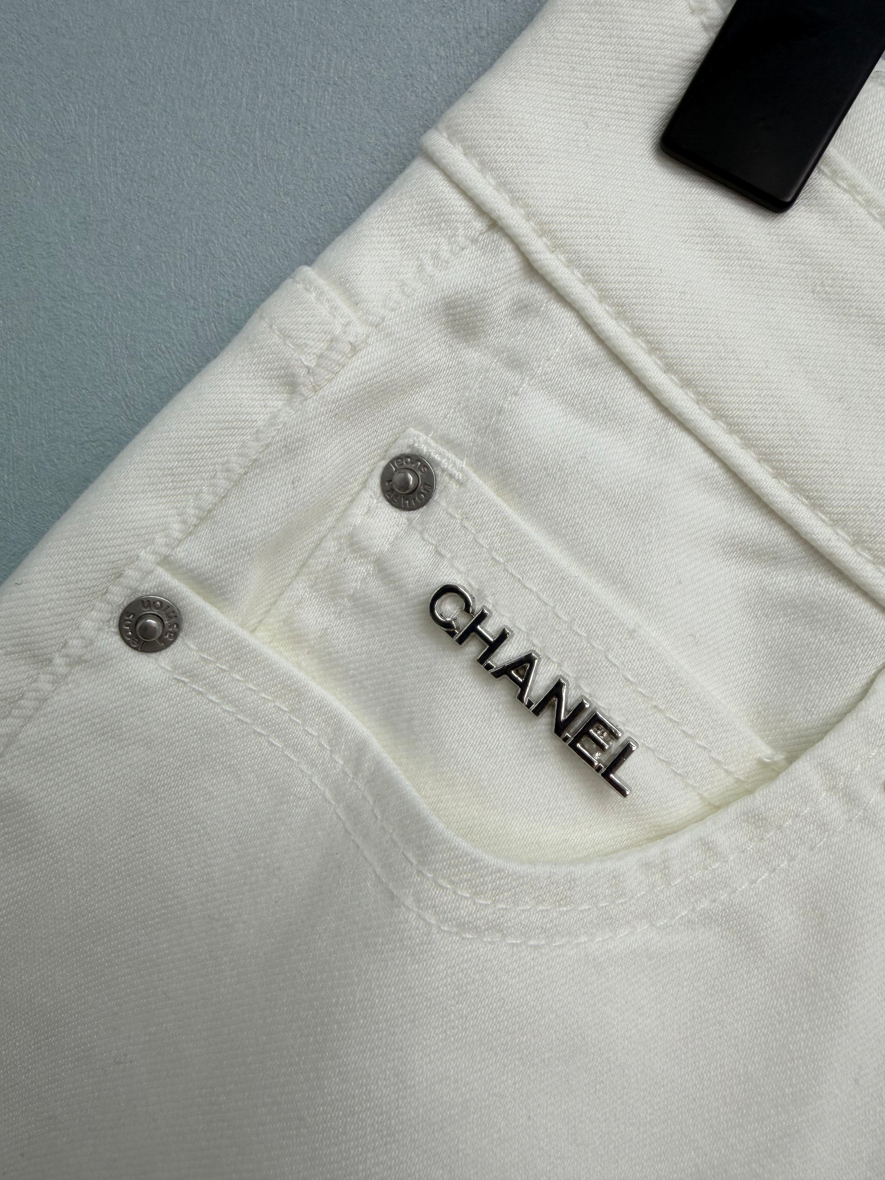 Retro-wash high-waisted wide-leg jeans