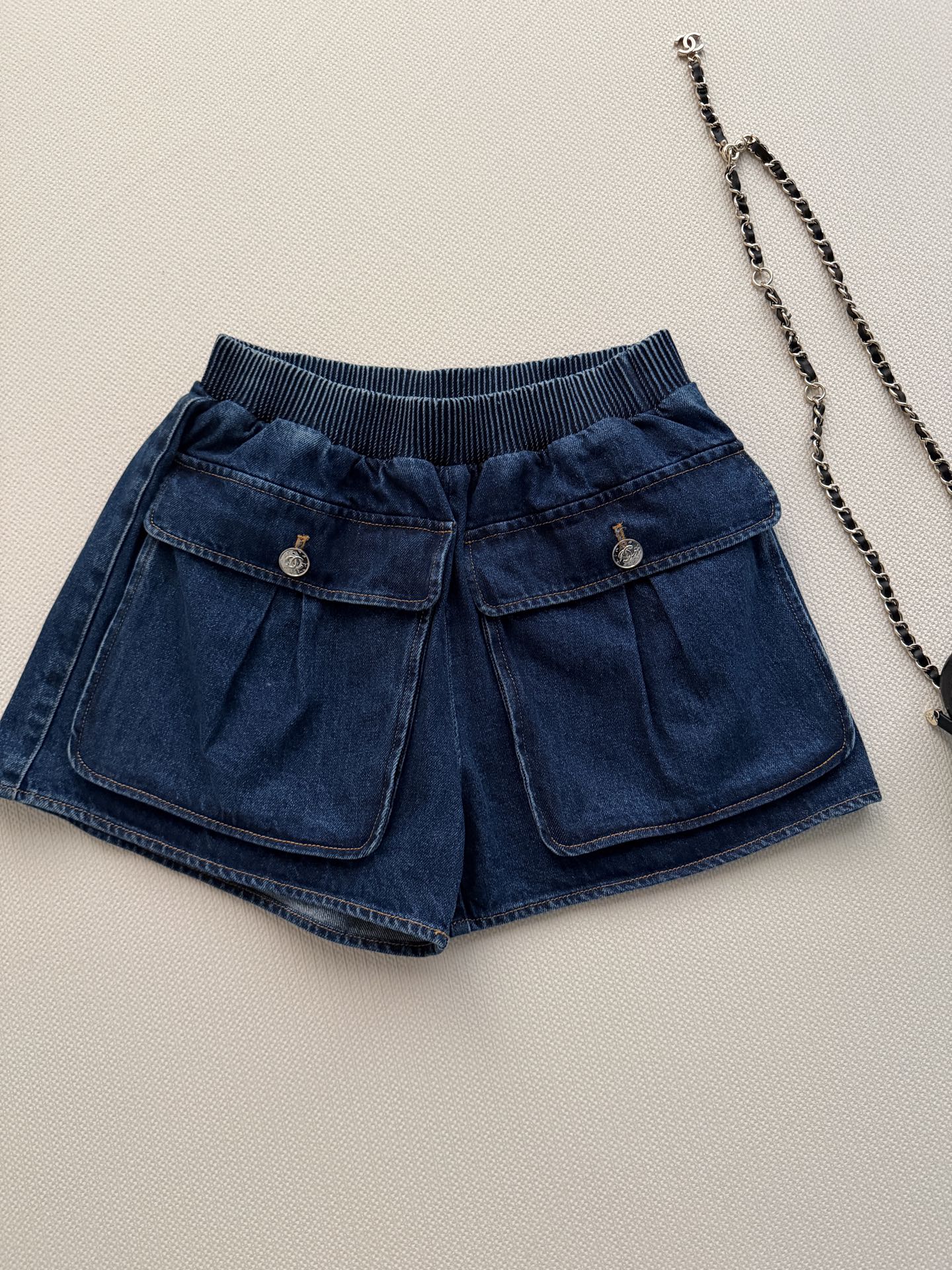 Workwear-style shorts