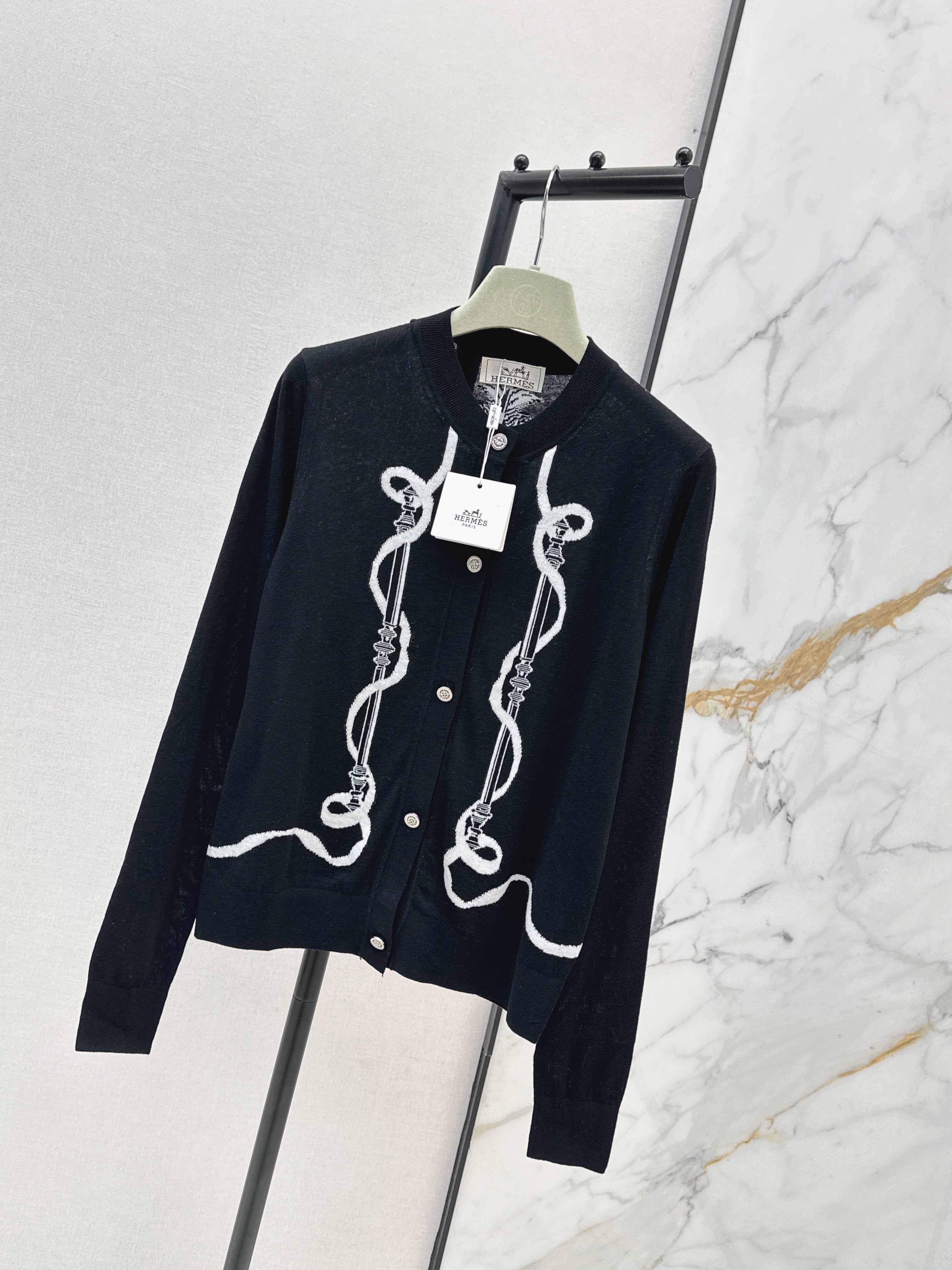 Embroidered Knit Cardigan