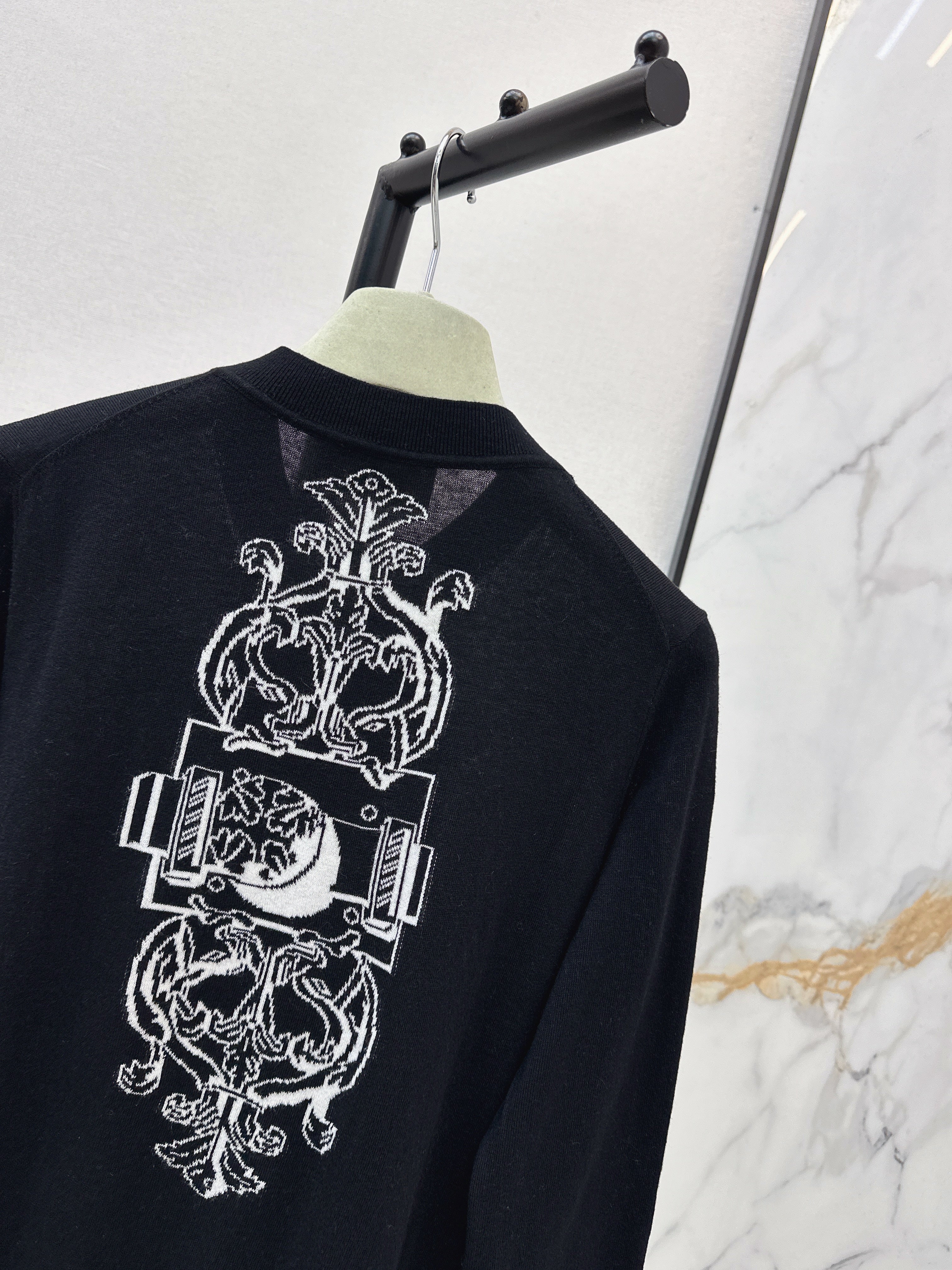 Embroidered Knit Cardigan