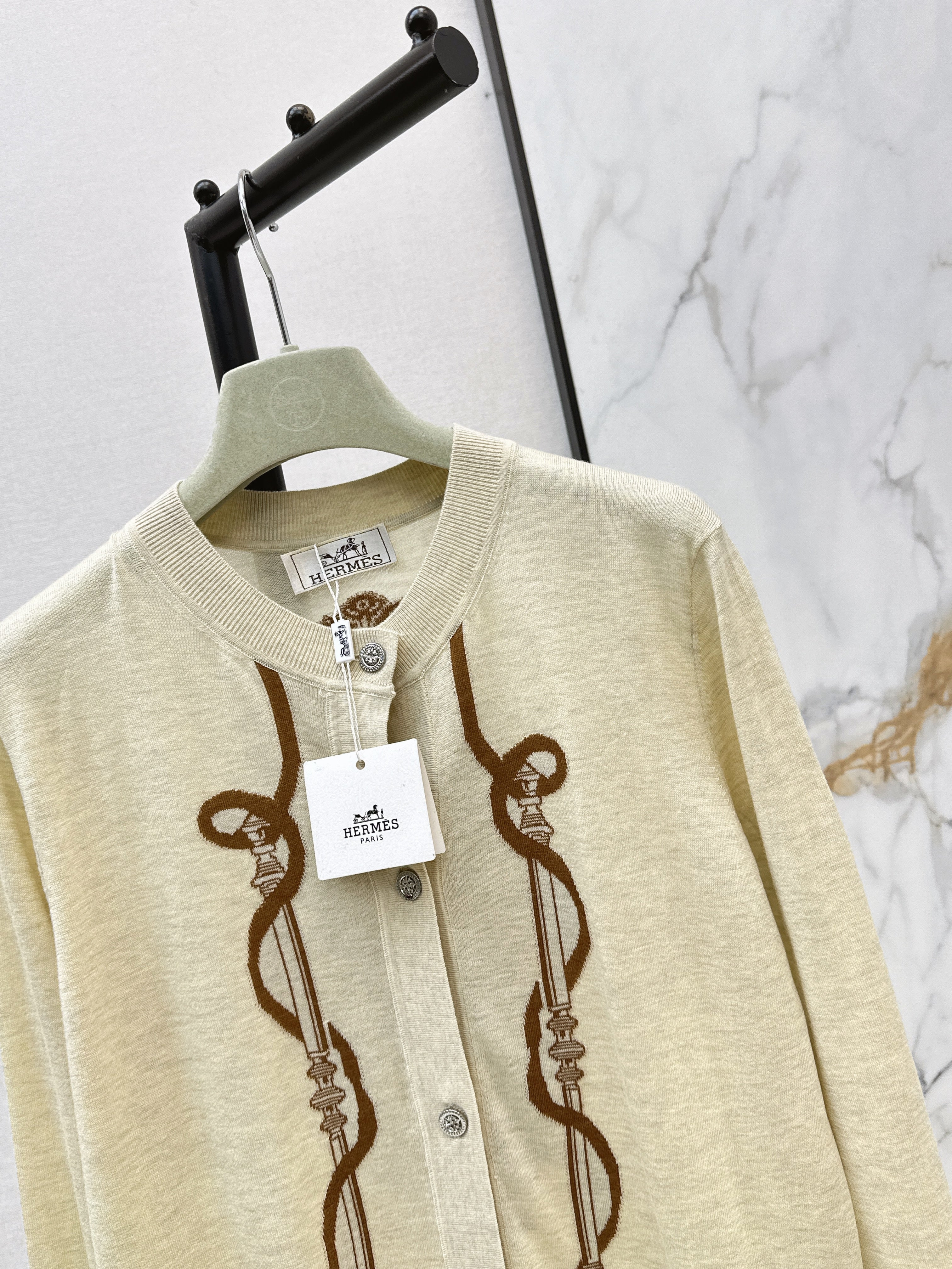Embroidered Knit Cardigan