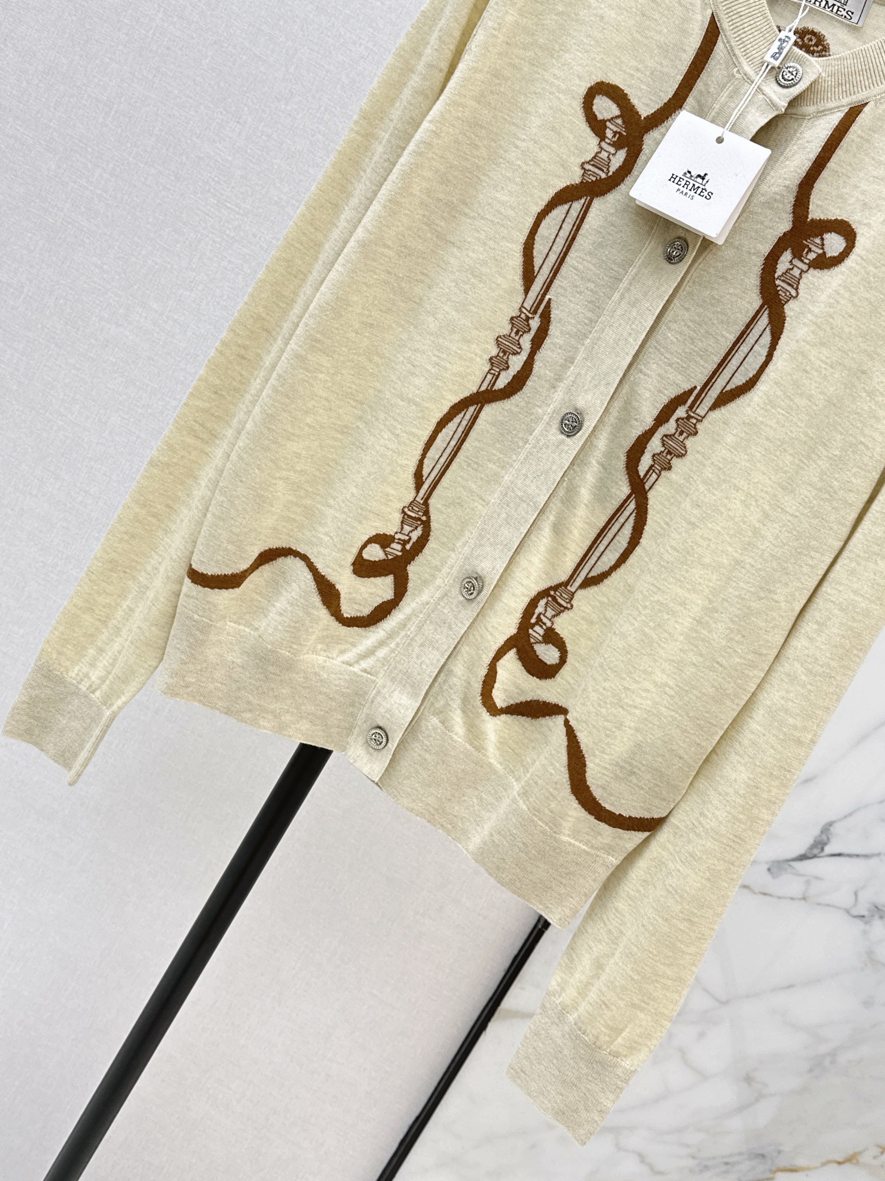 Embroidered Knit Cardigan