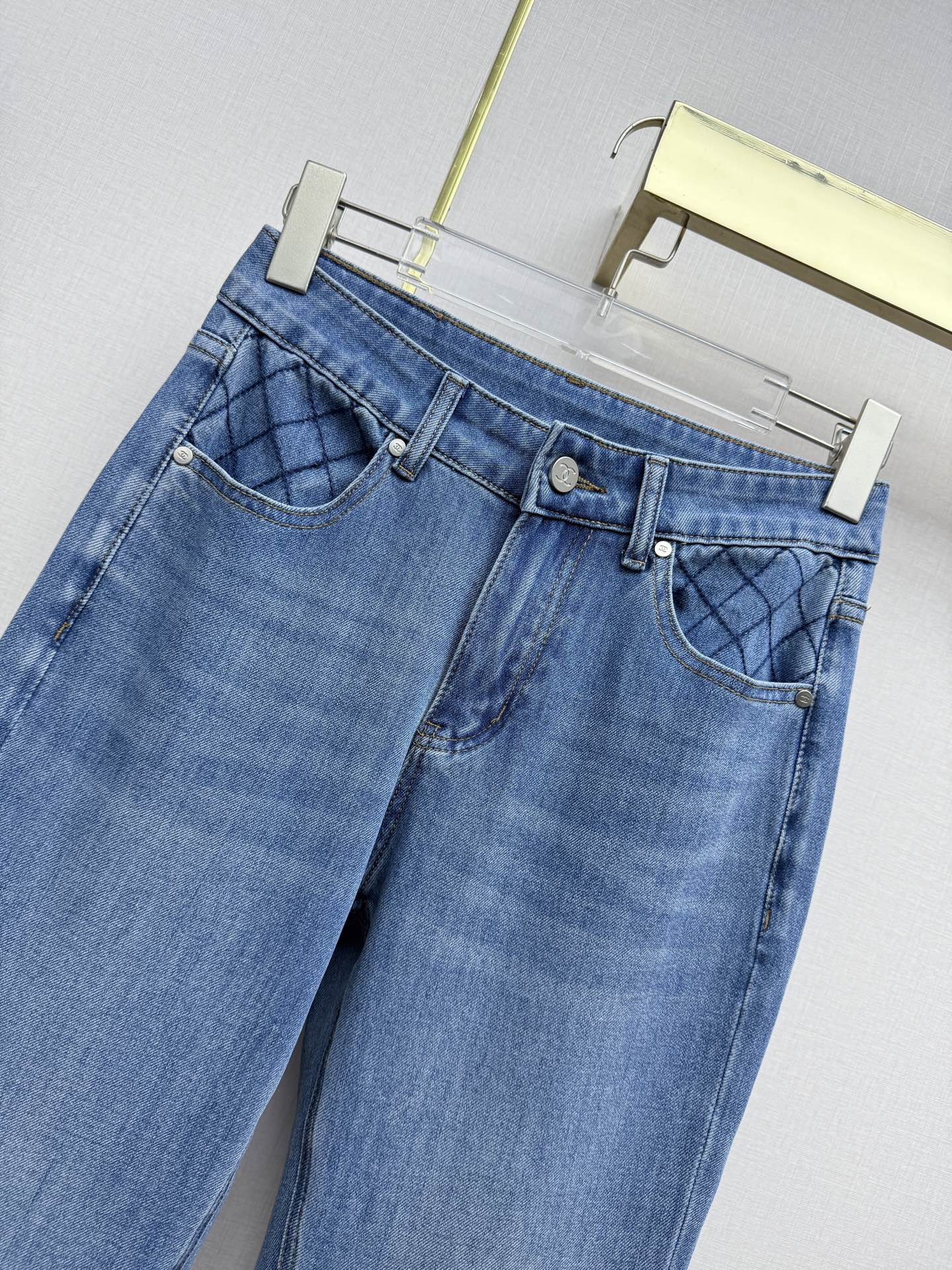 Versatile Flared Jeans