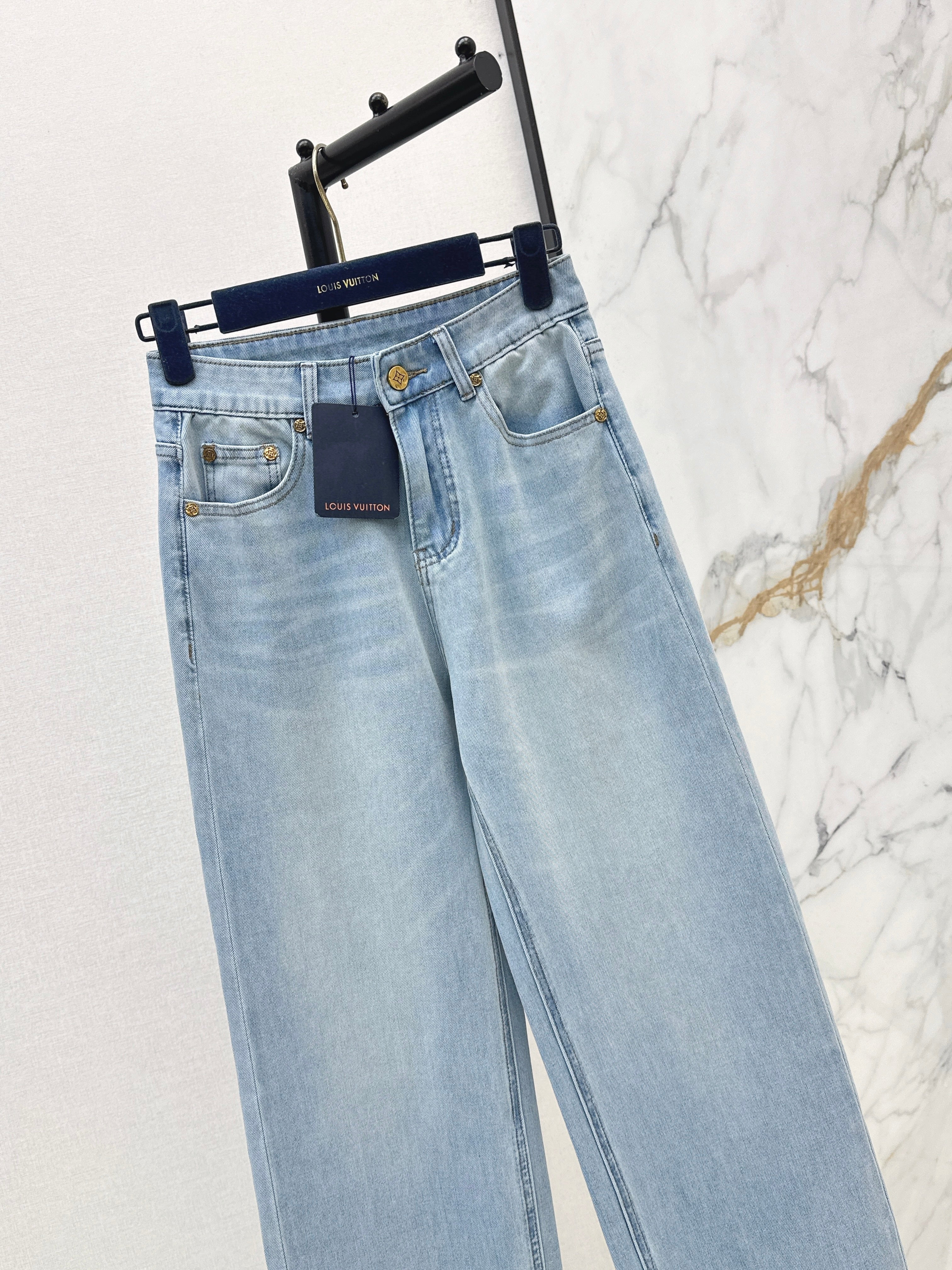 Straight-Leg Jeans