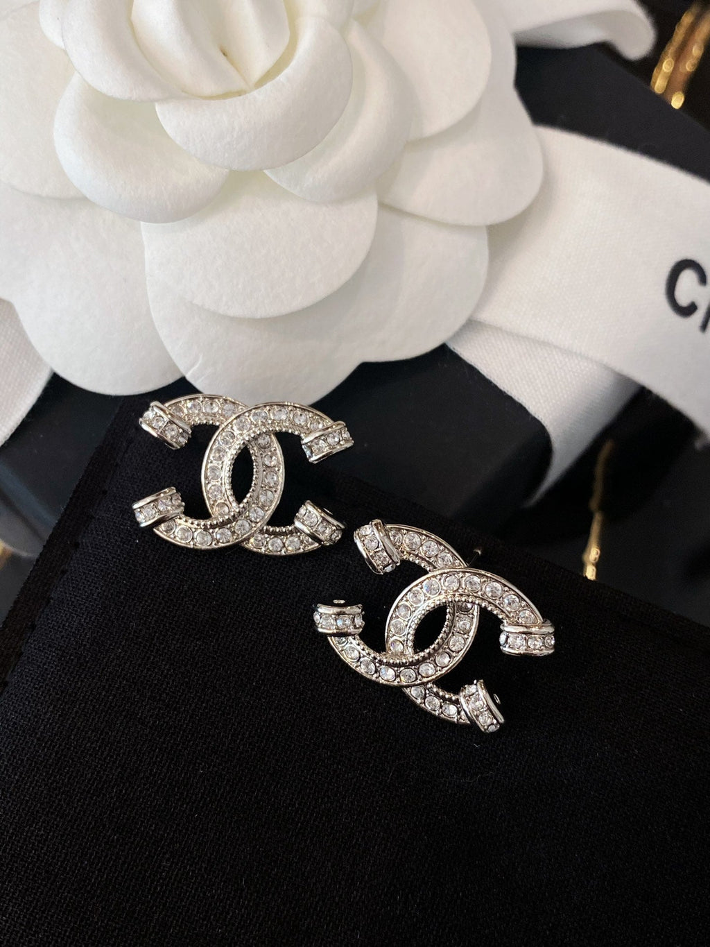 Crystal full diamond earrings
