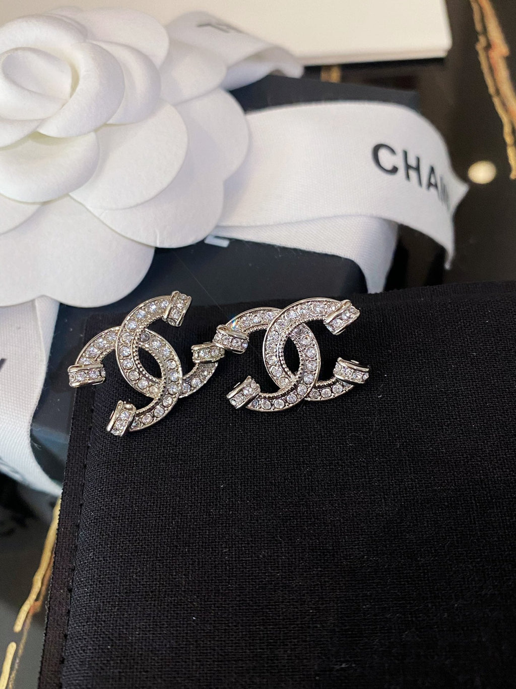 Crystal full diamond earrings