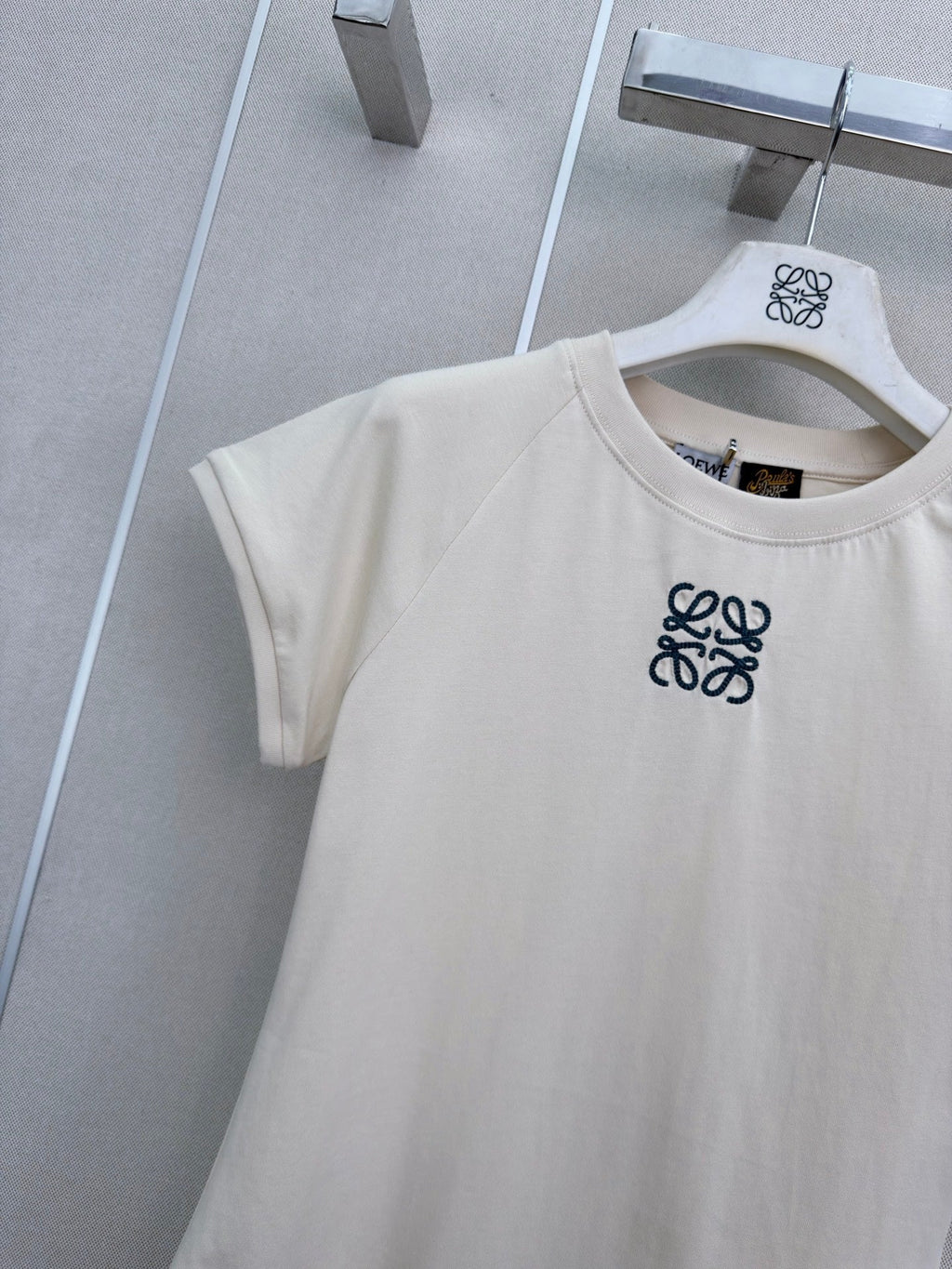 26 New Style Embroidered Crew-Neck Short-Sleeve Top