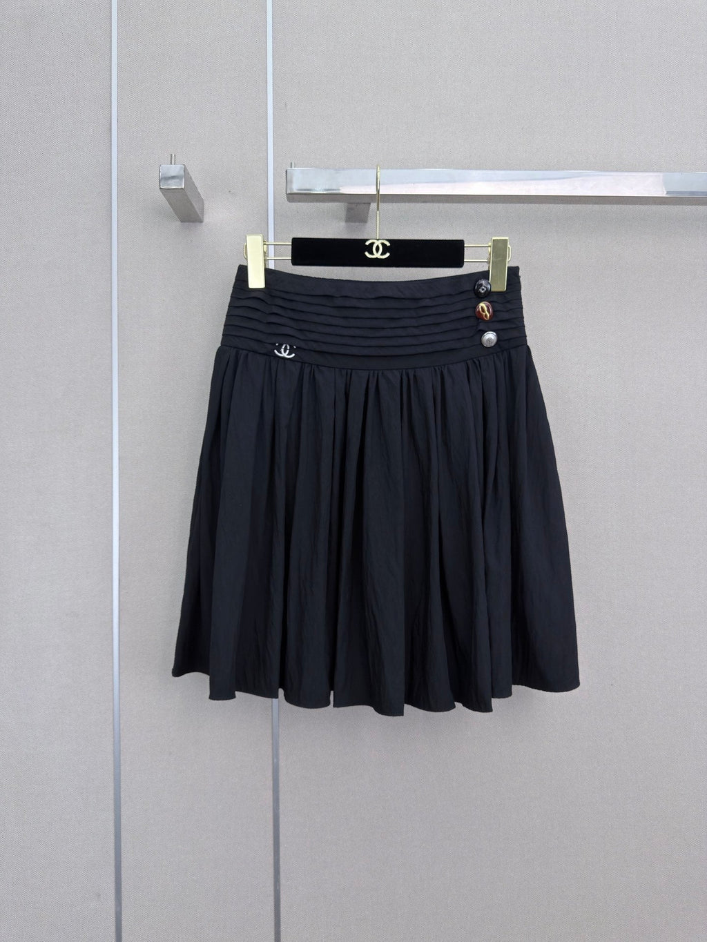 26SS New Arrival: High-Waisted Skirt