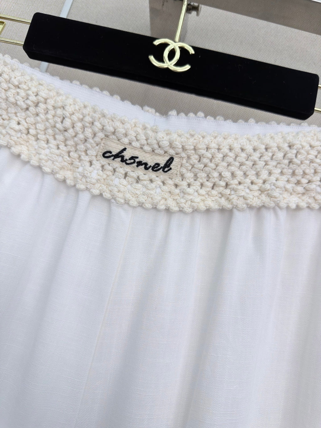 26SS New Arrival: Wide-Leg Trousers with Contrast-Color Waist Design