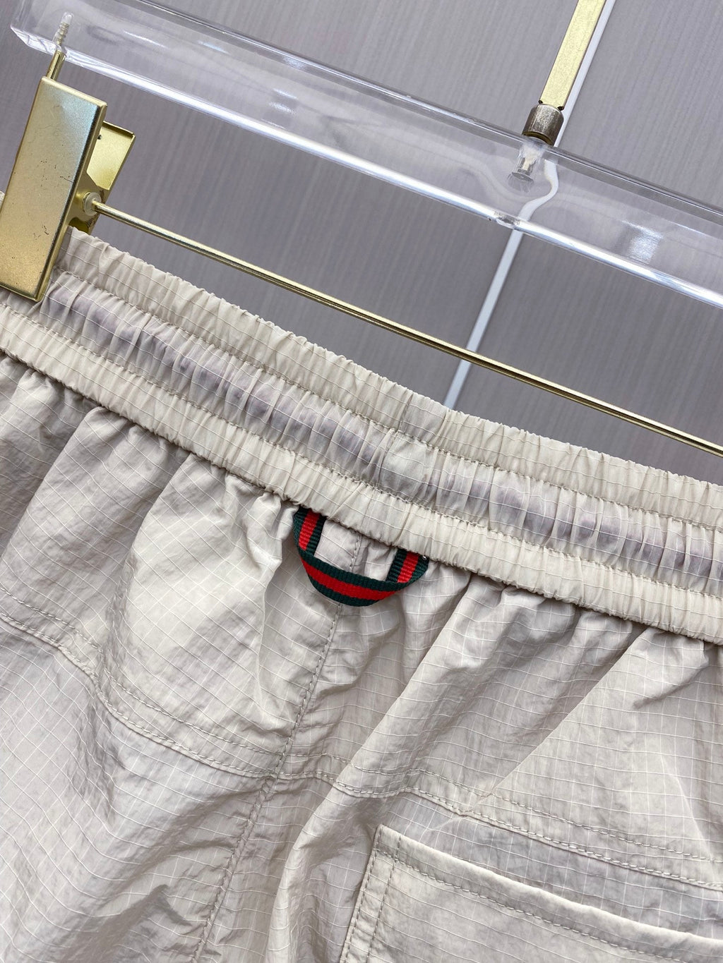 Color-blocked drawstring casual shorts