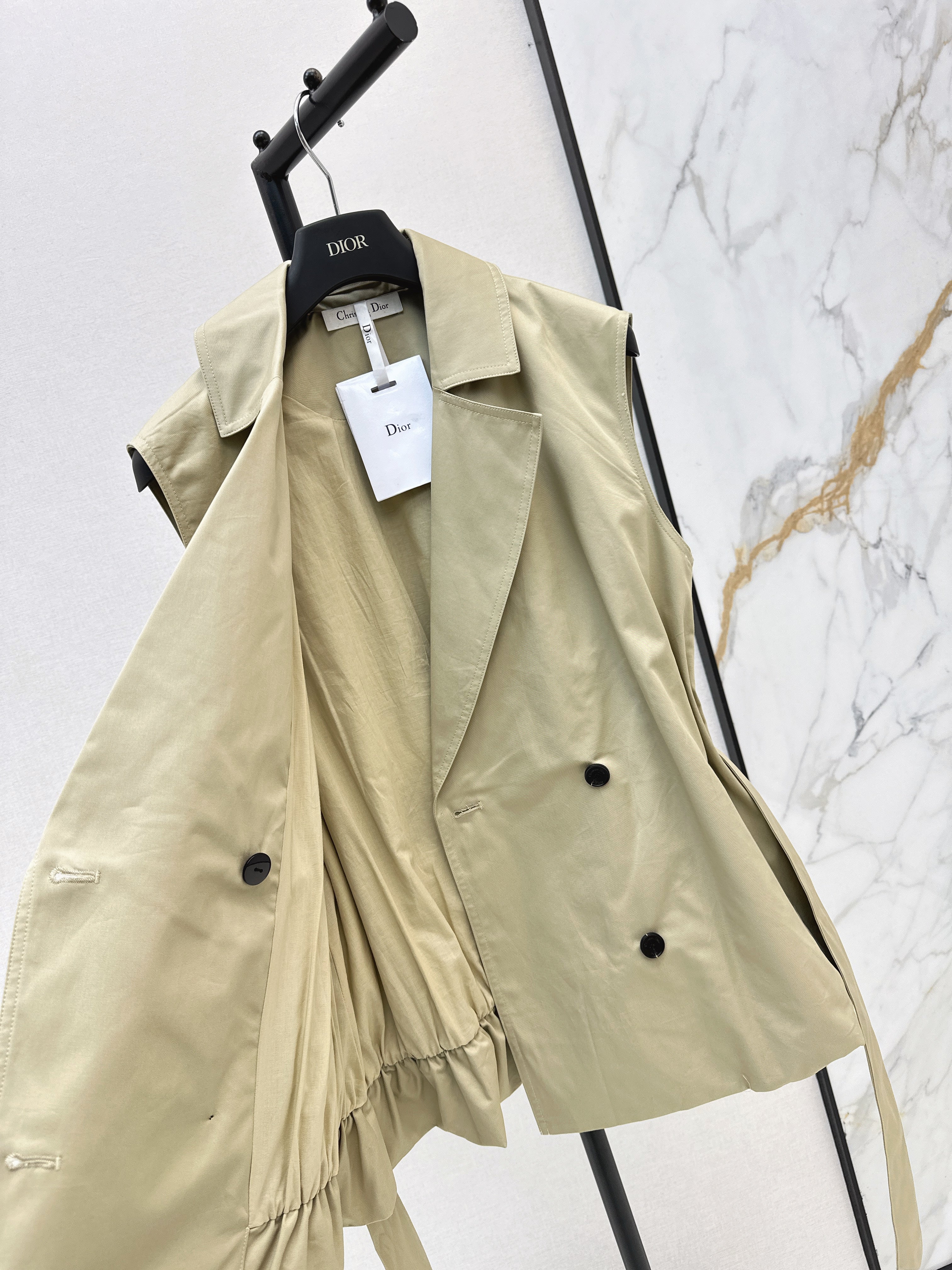 Flower bud design trench coat vest