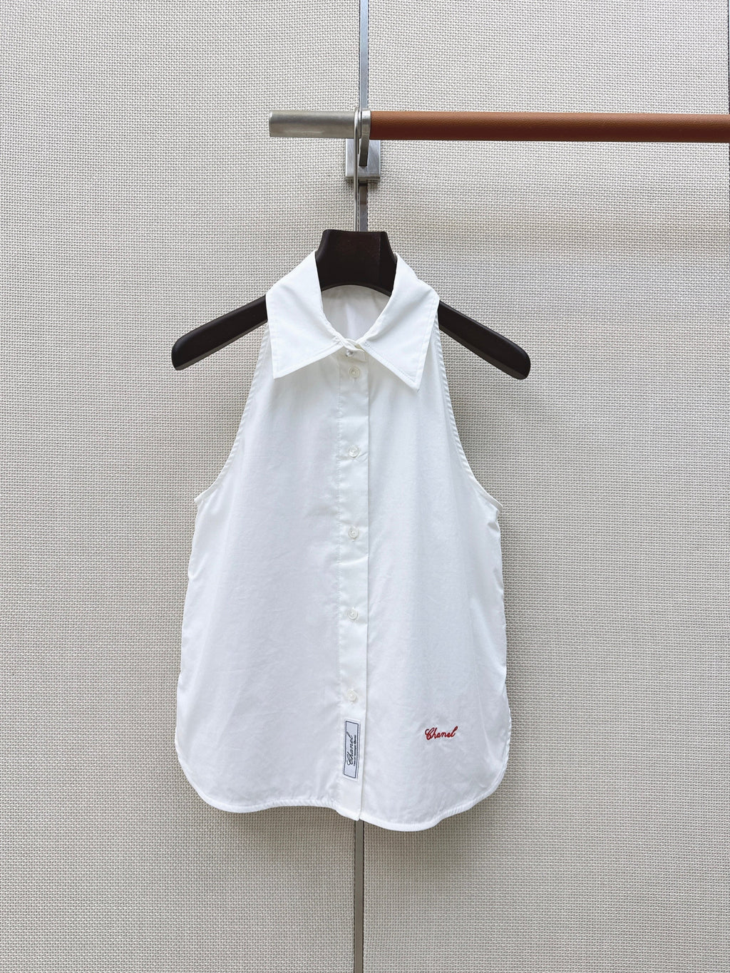 Sleeveless Shirt