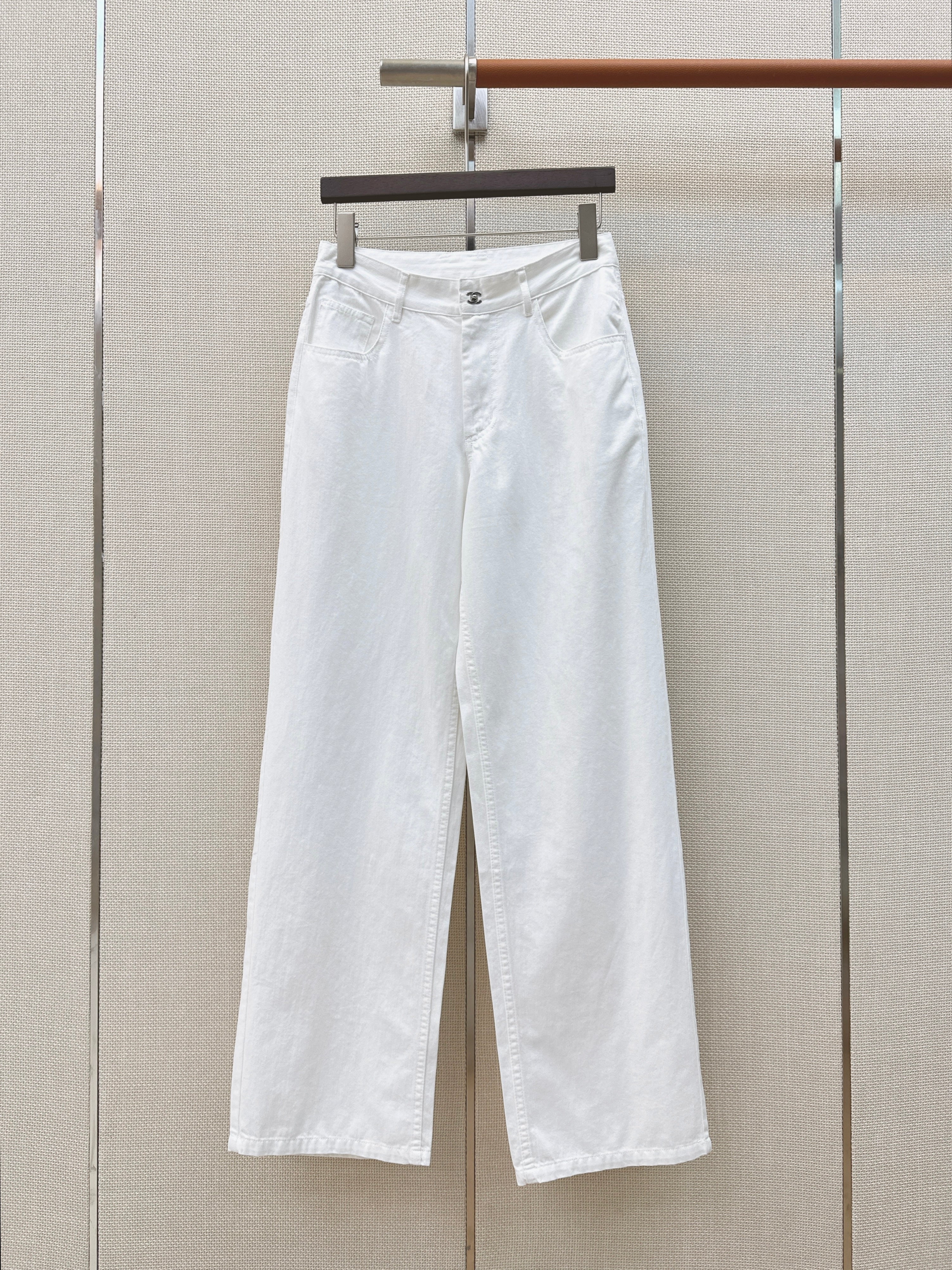 Straight Leg Jeans