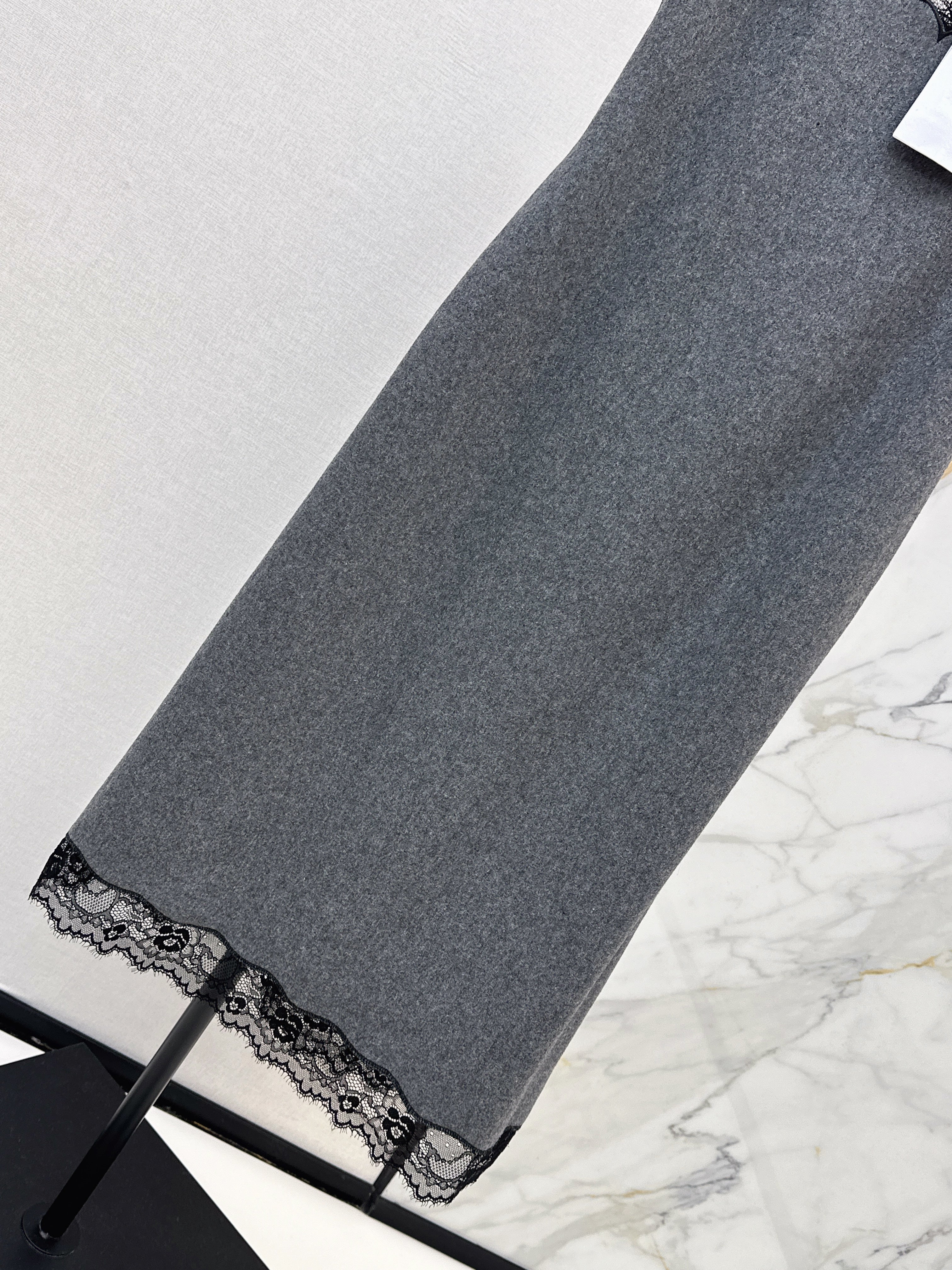 High-end gray patchwork lace slip dress