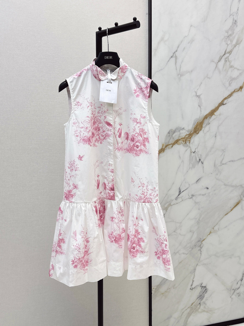 Floral print sleeveless dress