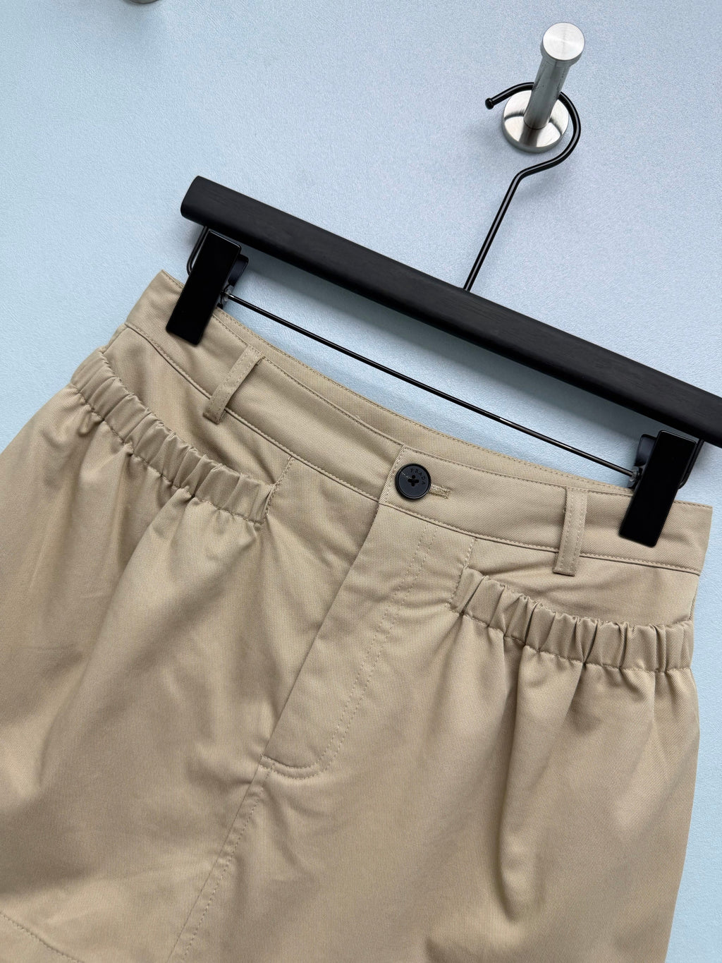 Triangle-Logo Shorts