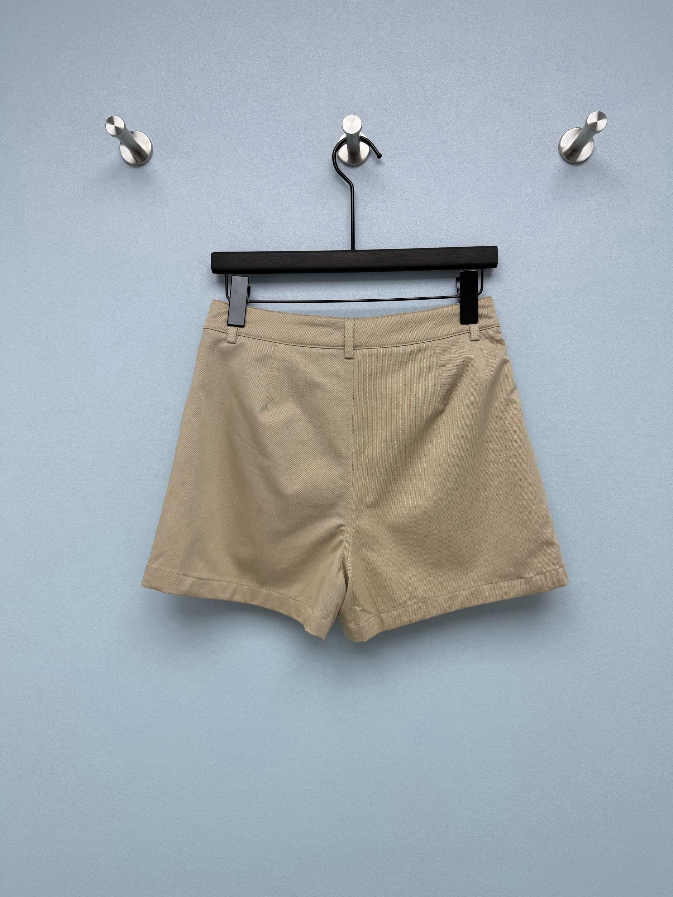 Triangle-Logo Shorts