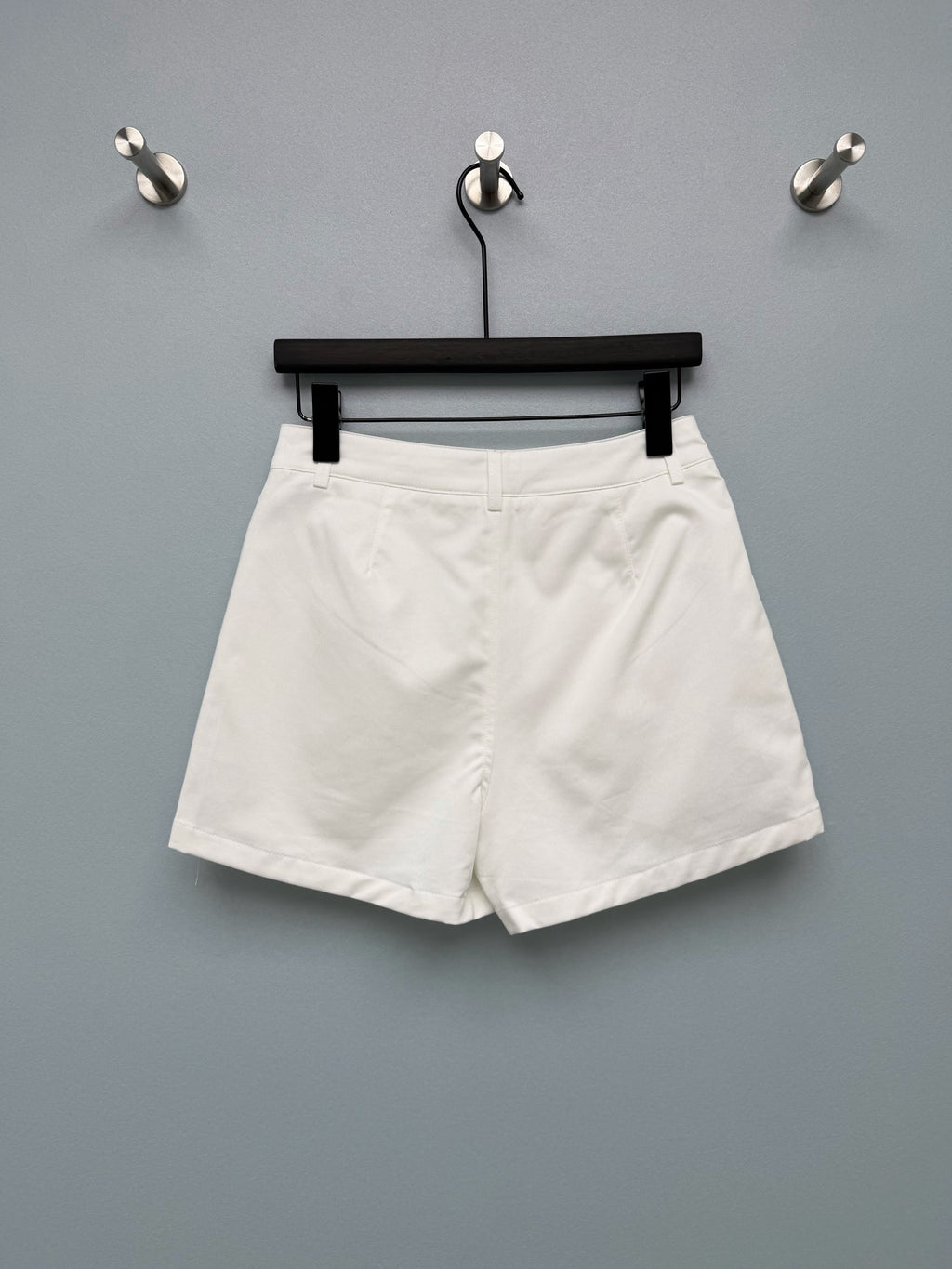 Triangle-Logo Shorts