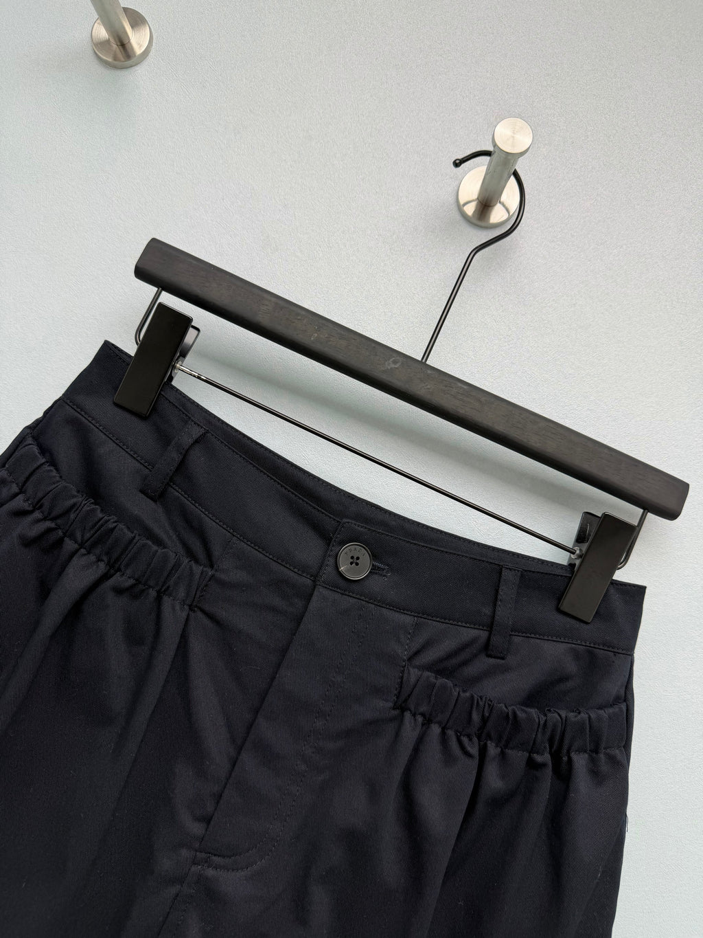 Triangle-Logo Shorts