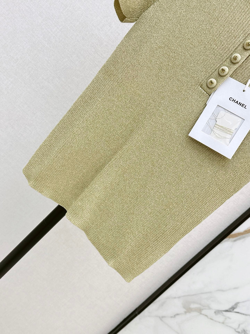 Short-Sleeve Top with Gold Lurex Yarn