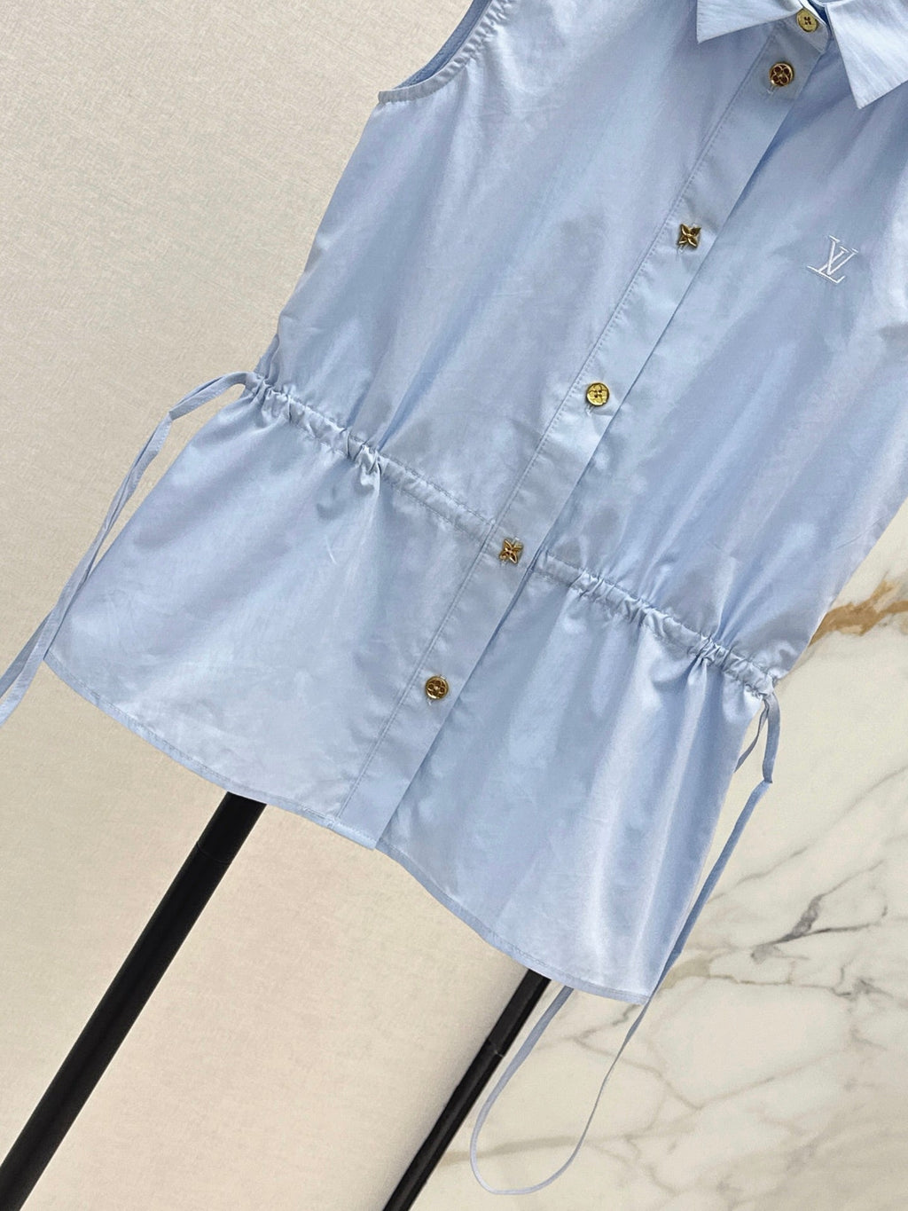 Sleeveless Collared Shirt