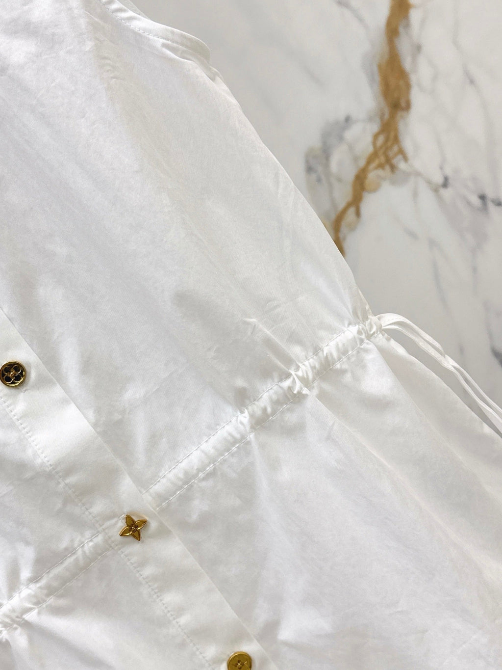 Sleeveless Collared Shirt