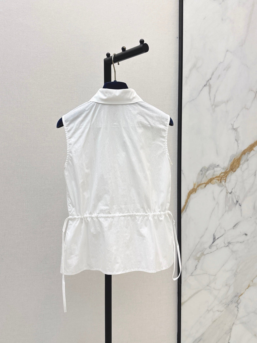 Sleeveless Collared Shirt