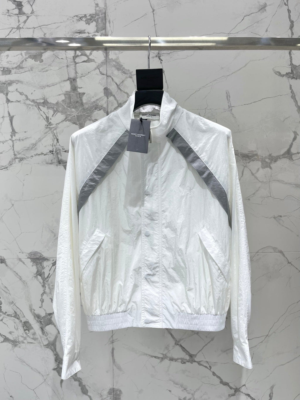 Stand-up Collar Color-Blocked Lightweight Jacket