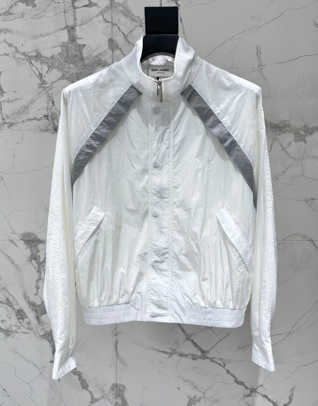Stand-up Collar Color-Blocked Lightweight Jacket