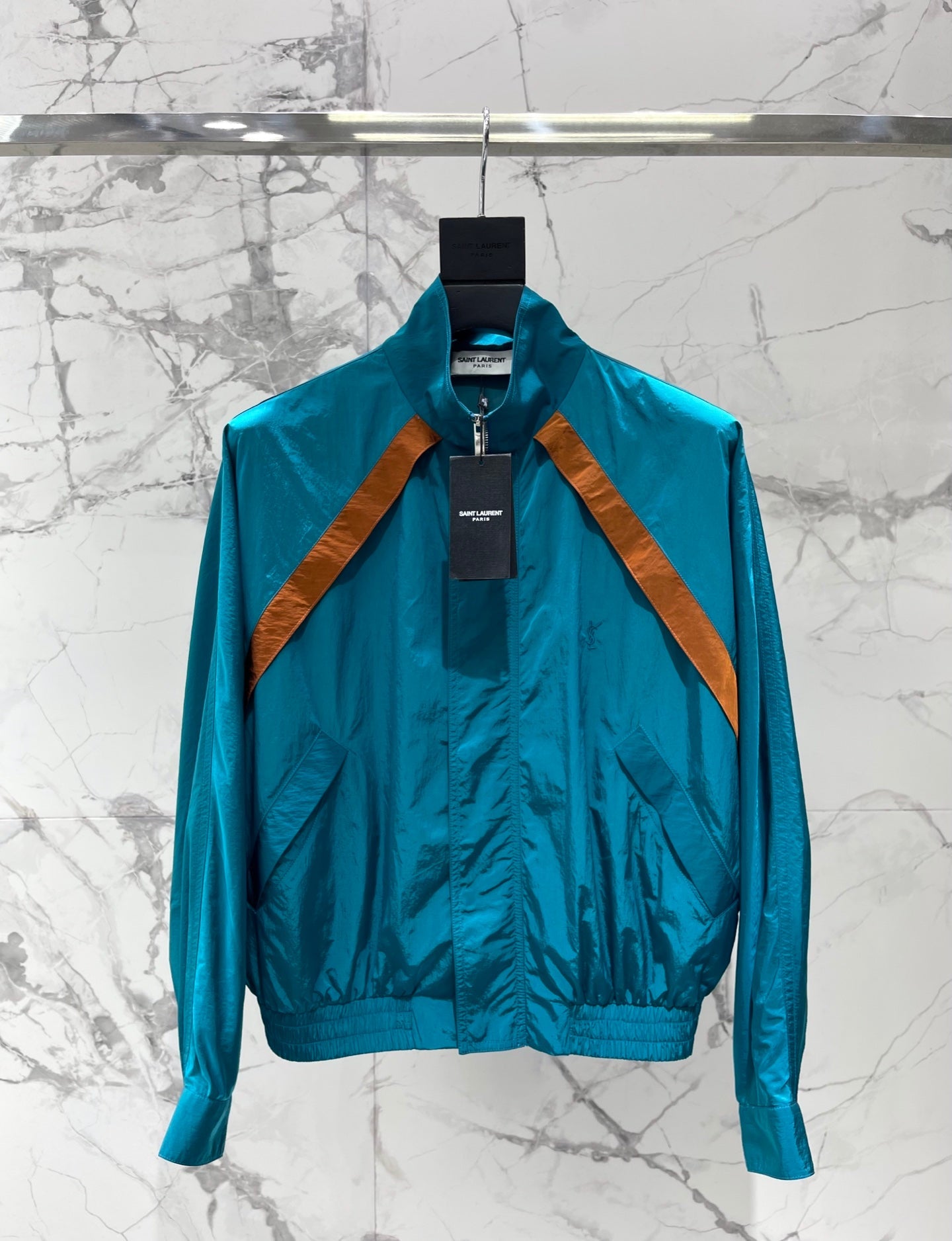 Stand-up Collar Color-Blocked Lightweight Jacket