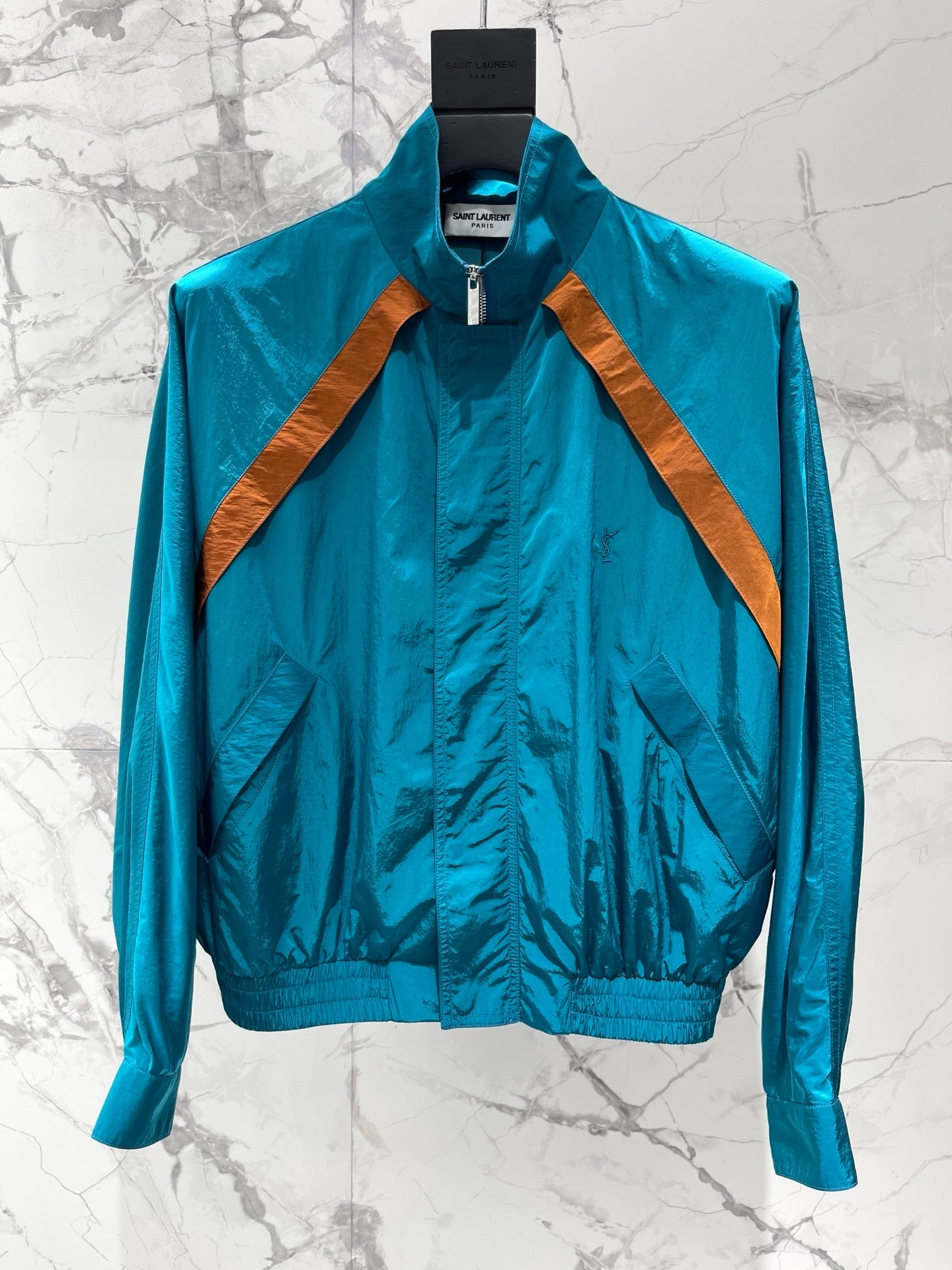 Stand-up Collar Color-Blocked Lightweight Jacket