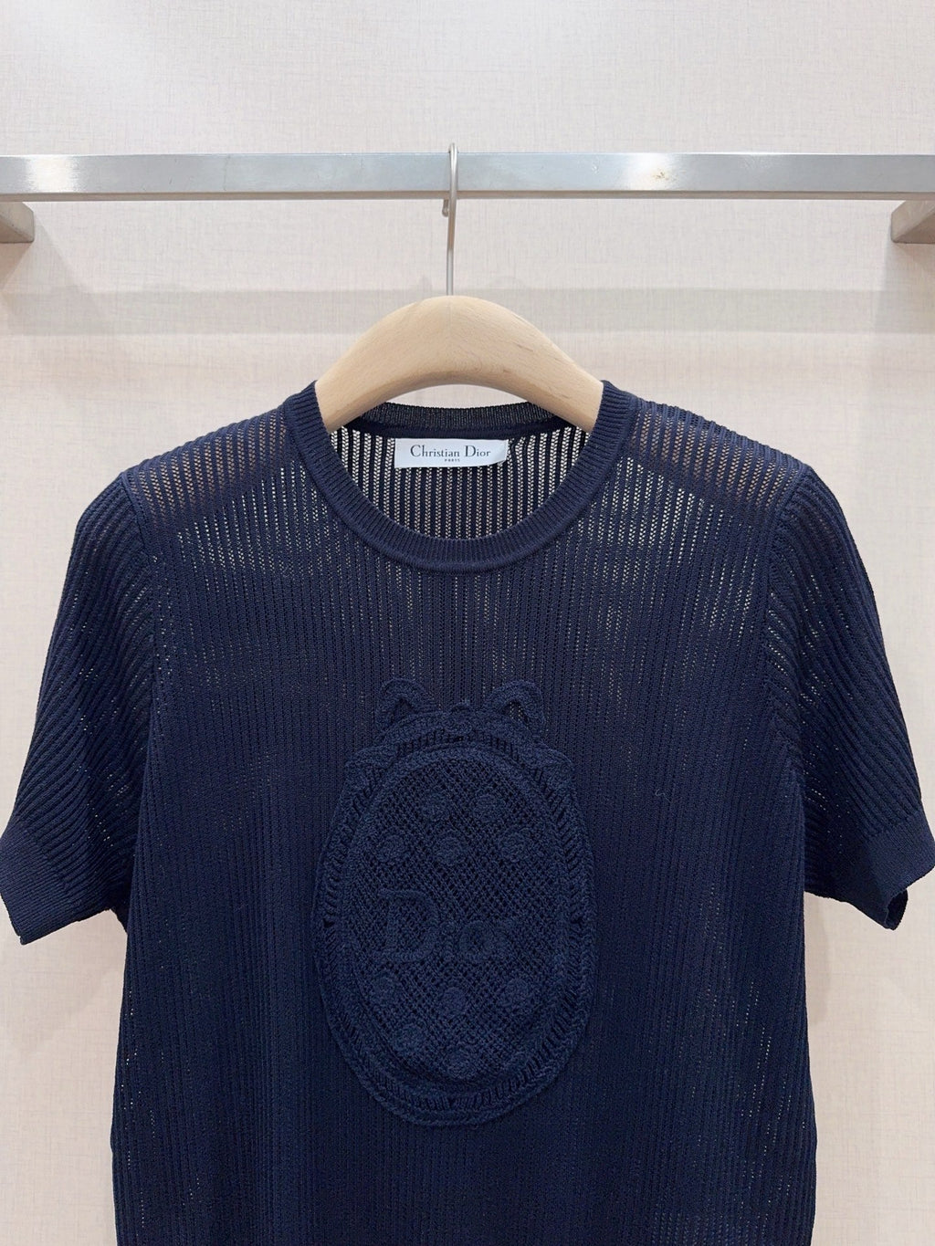 Hollow-out lace knit short-sleeved top