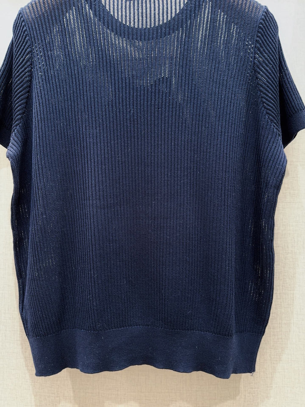 Hollow-out lace knit short-sleeved top