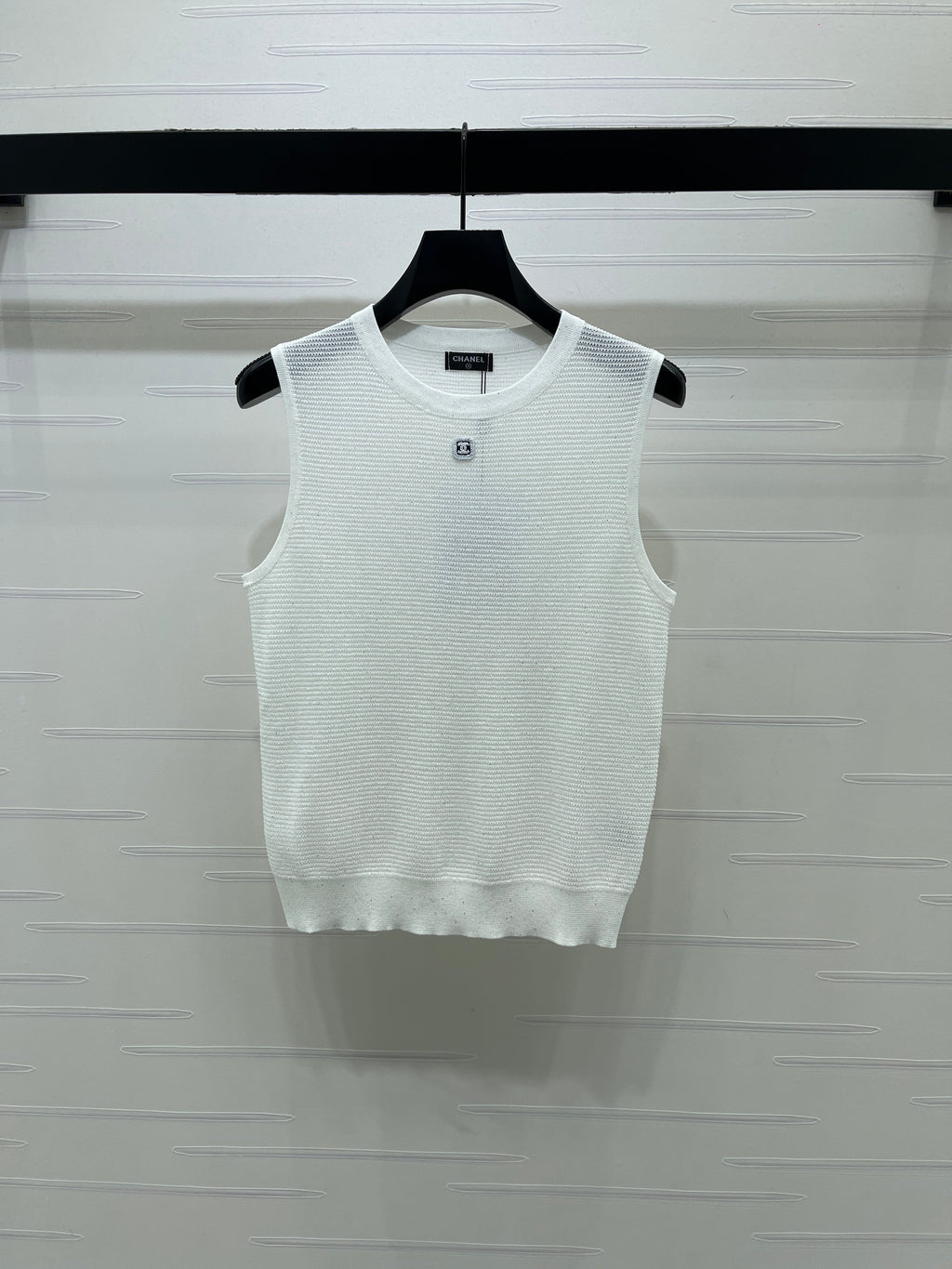 Sequined Crew Neck Knit vest