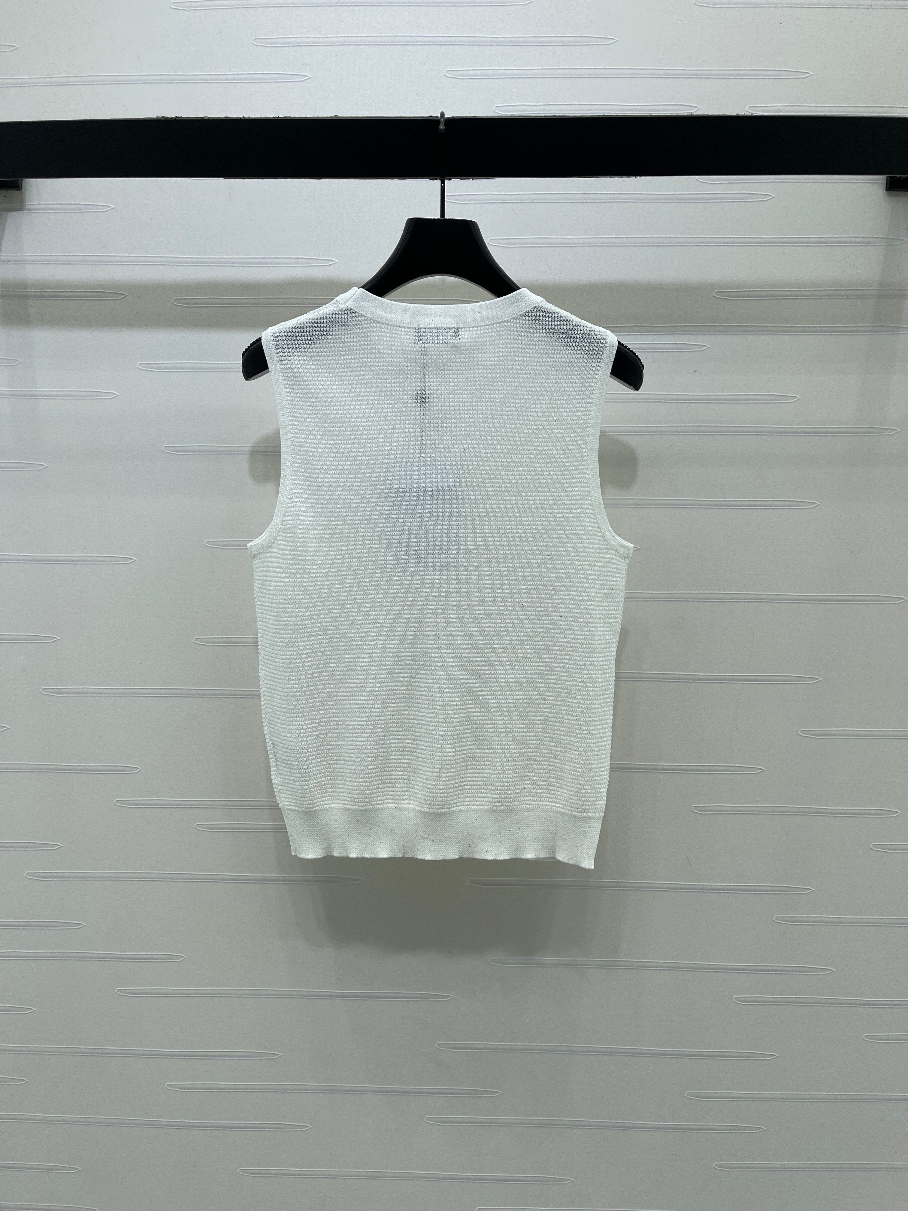 Sequined Crew Neck Knit vest