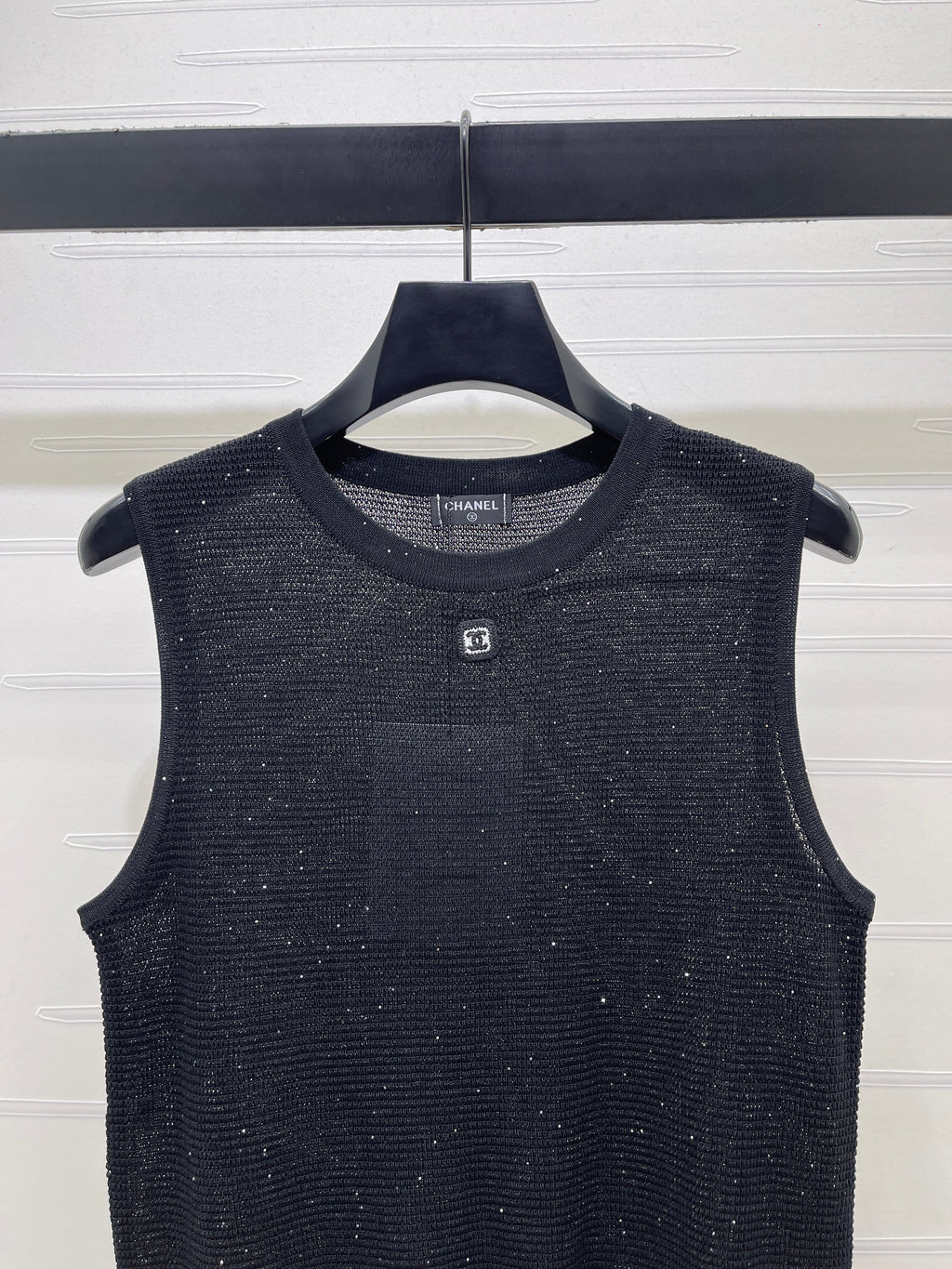 Sequined Crew Neck Knit vest