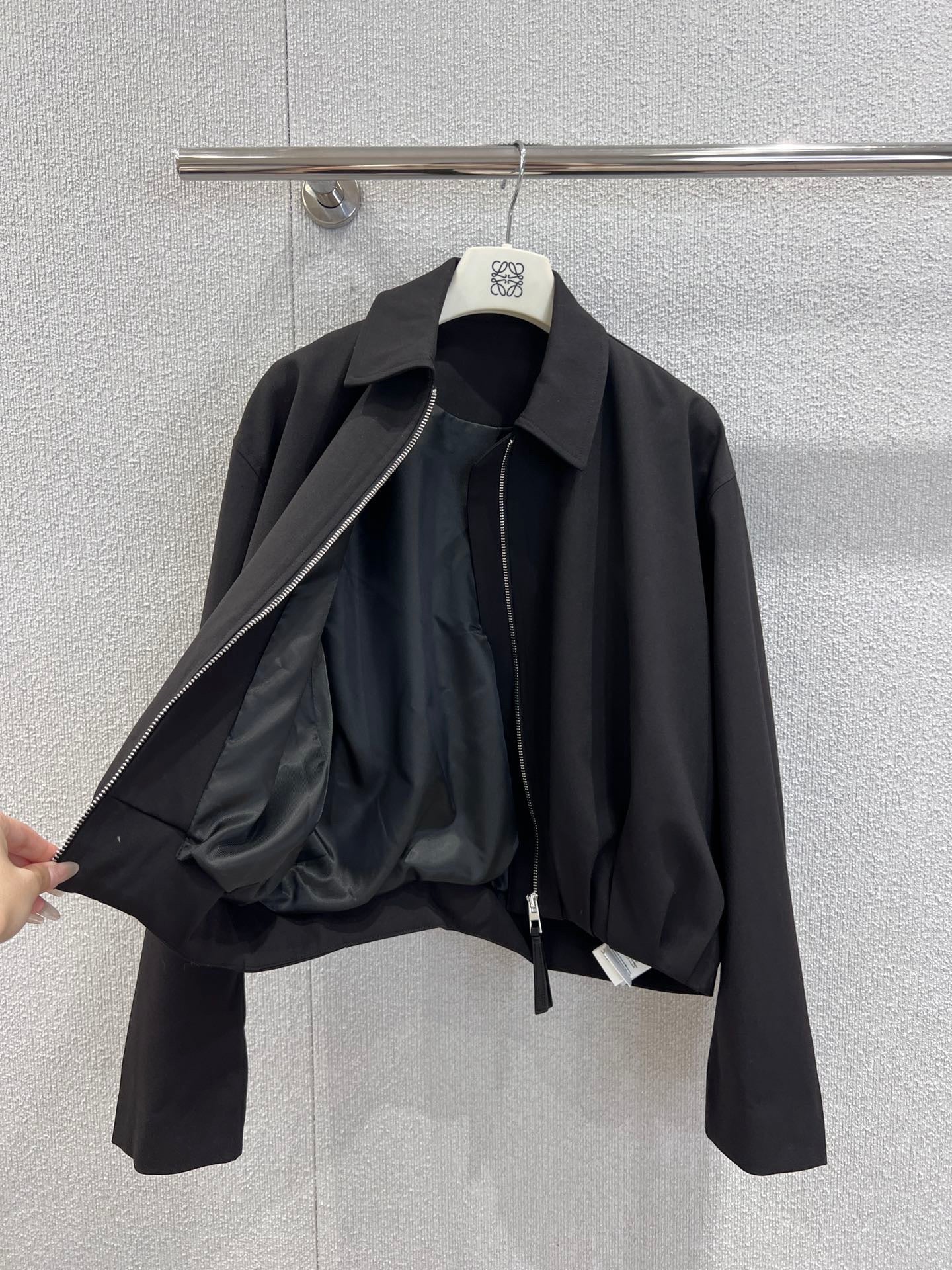 Lapel Zippered Wool Pleated Jacket