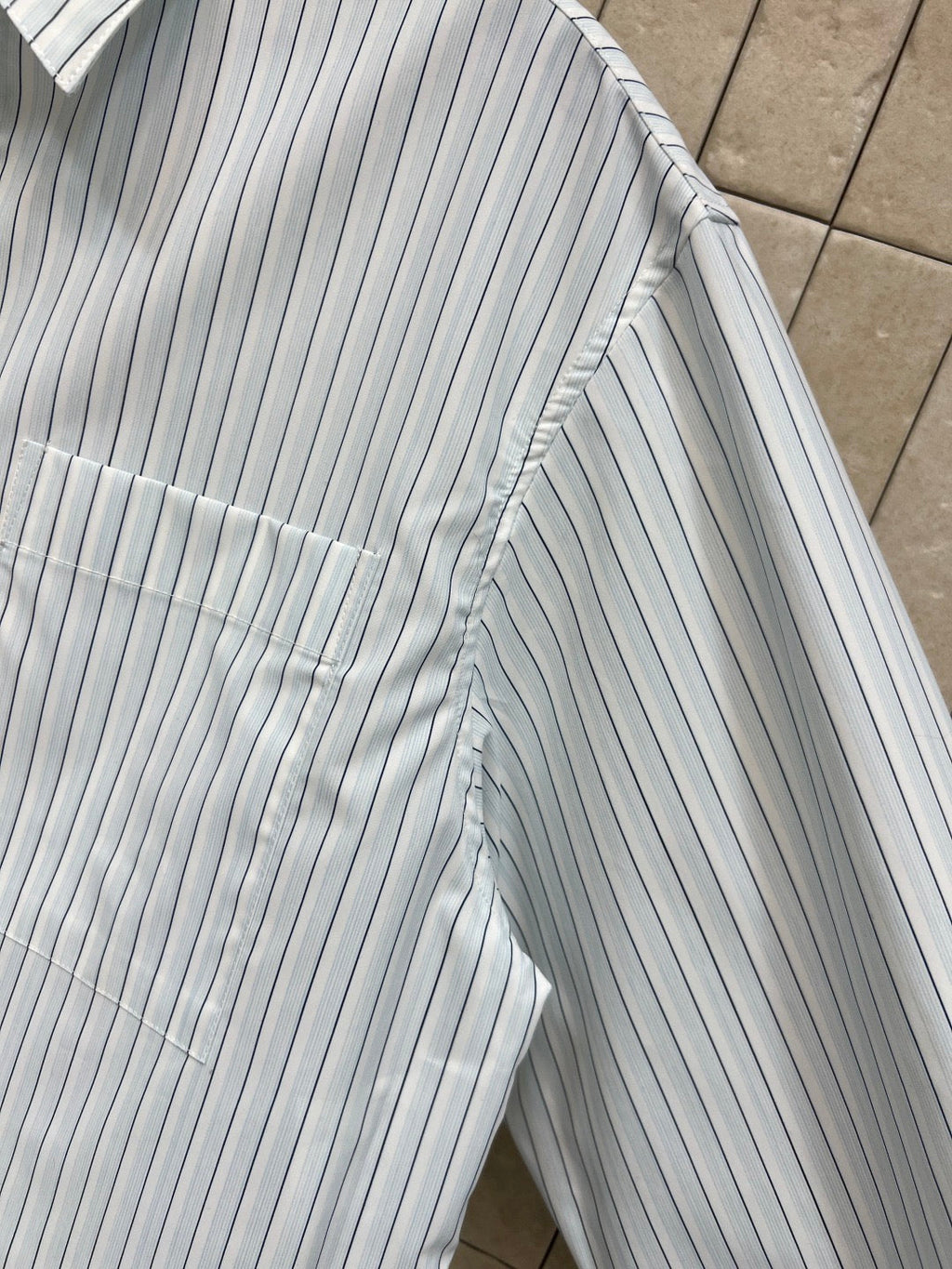 Short striped shirt