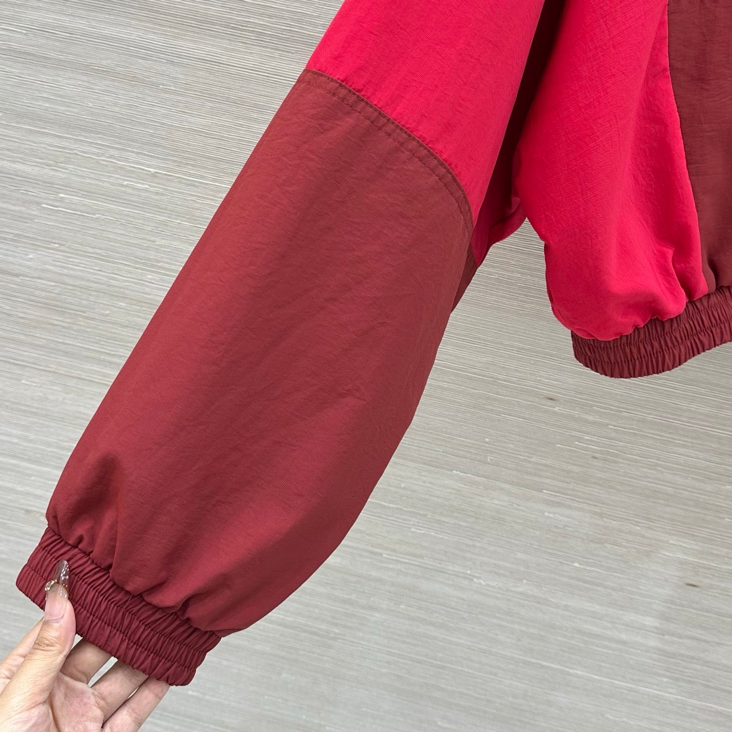 Burgundy Color-Blocked Half-Zip Stand Collar Windbreaker
