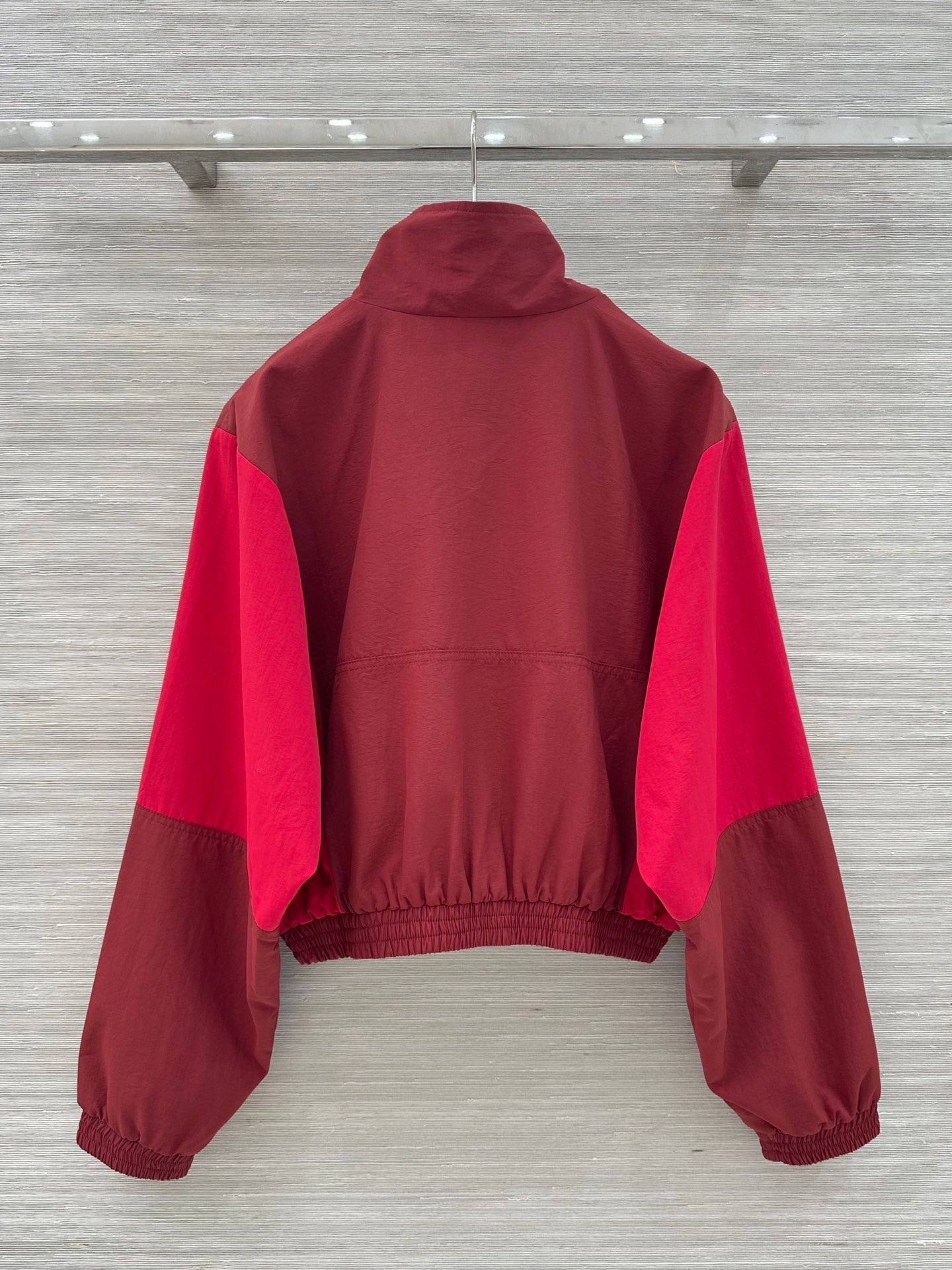 Burgundy Color-Blocked Half-Zip Stand Collar Windbreaker