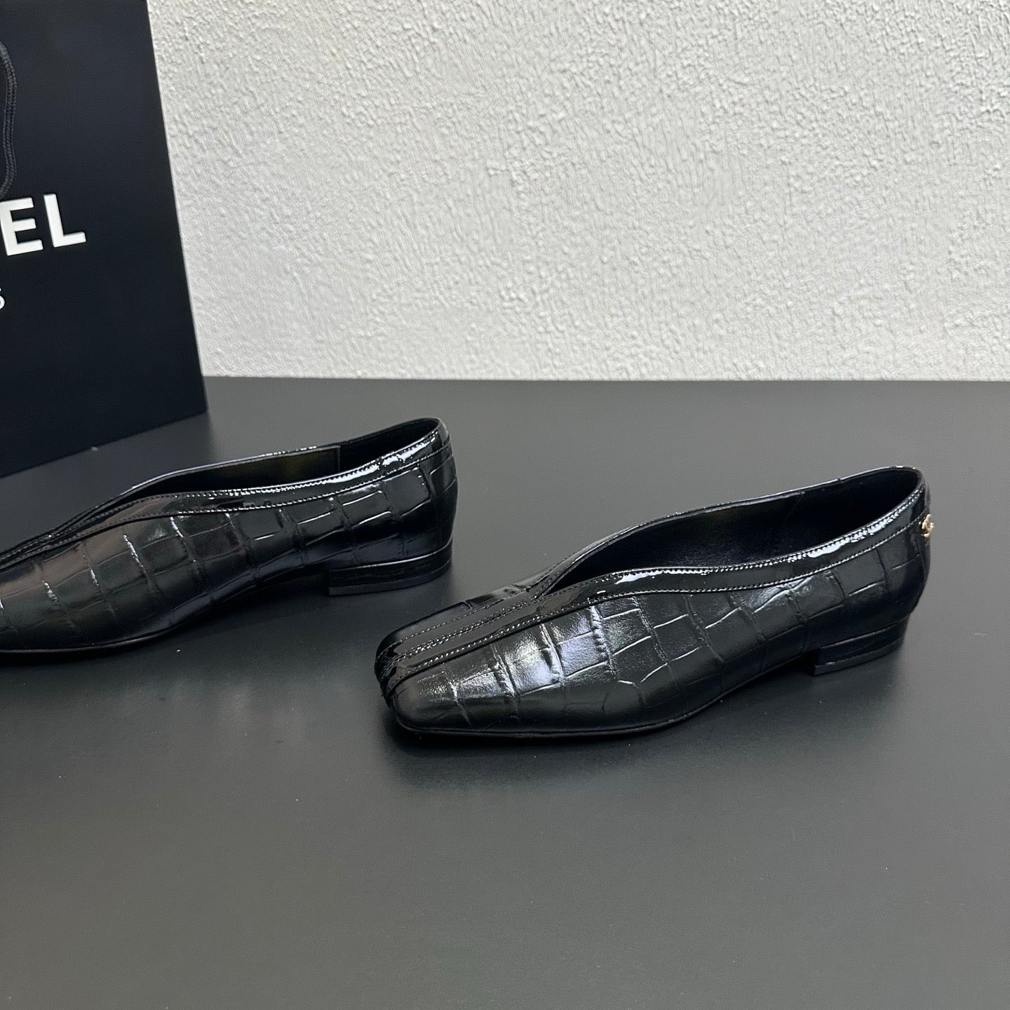 Flat, Square-Toe V-Cut Flats
