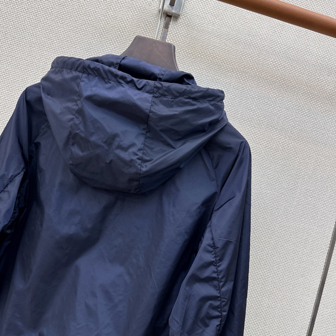 Hooded zip-up sun protection jacket