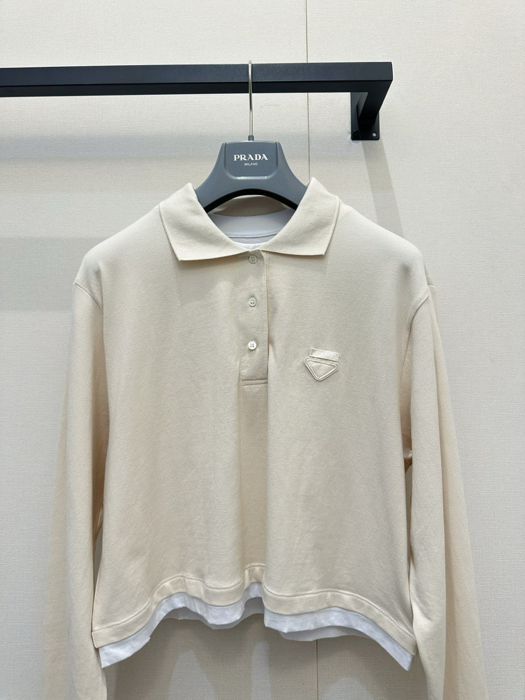 Faux two-piece cropped polo shirt